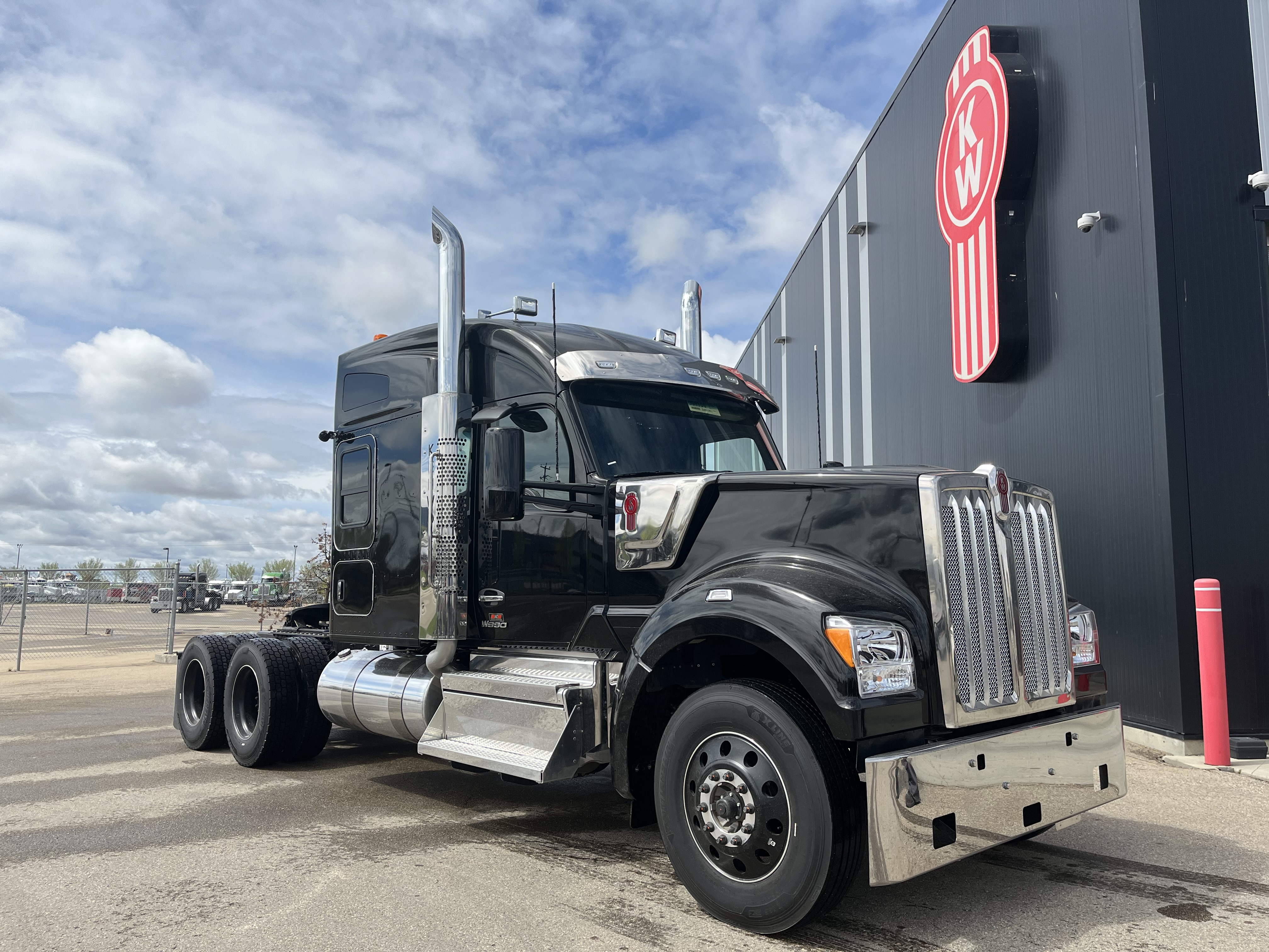 Kenworth W990 #SJ999396