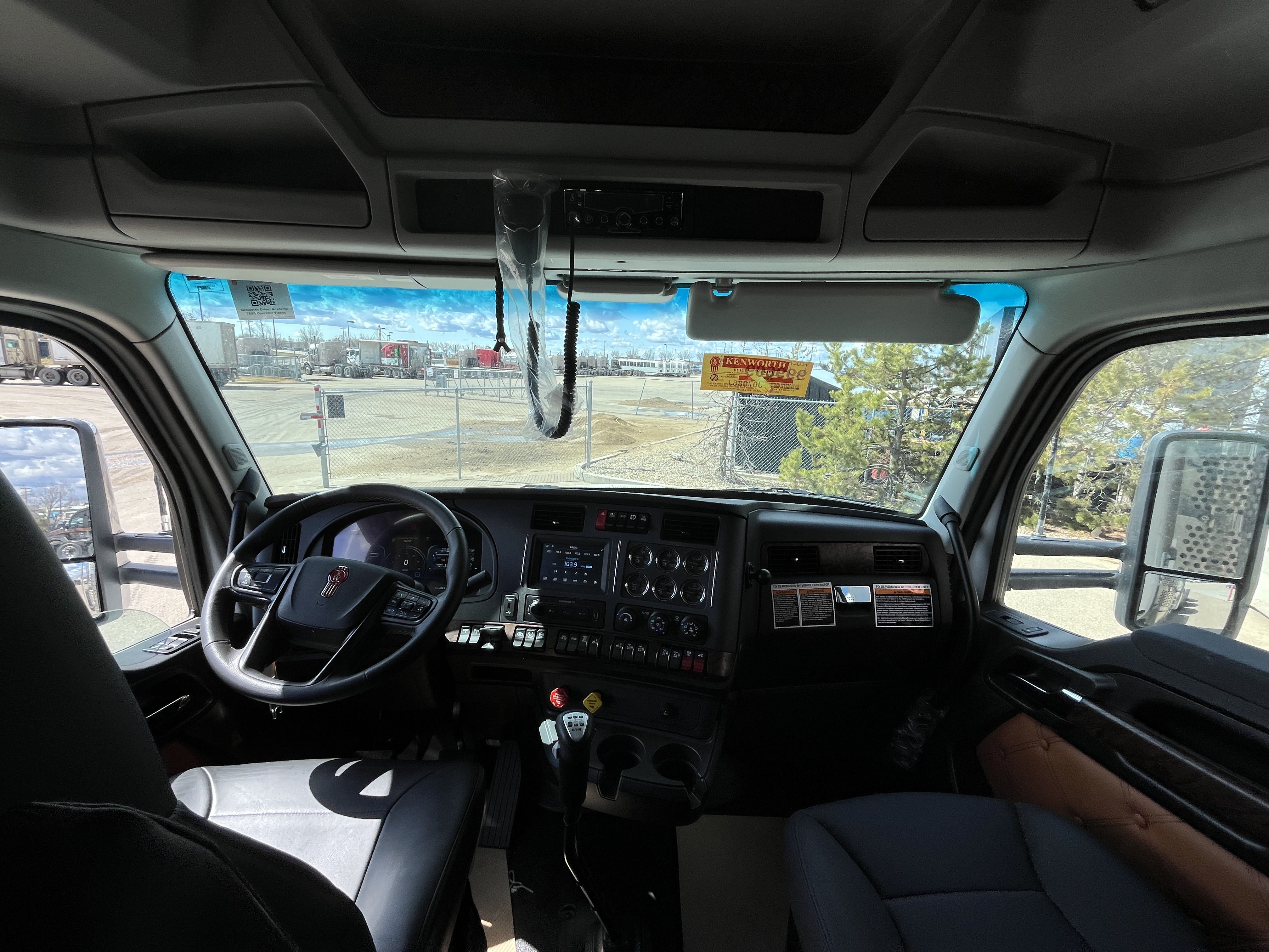 KENWORTH T880 #SJ999609