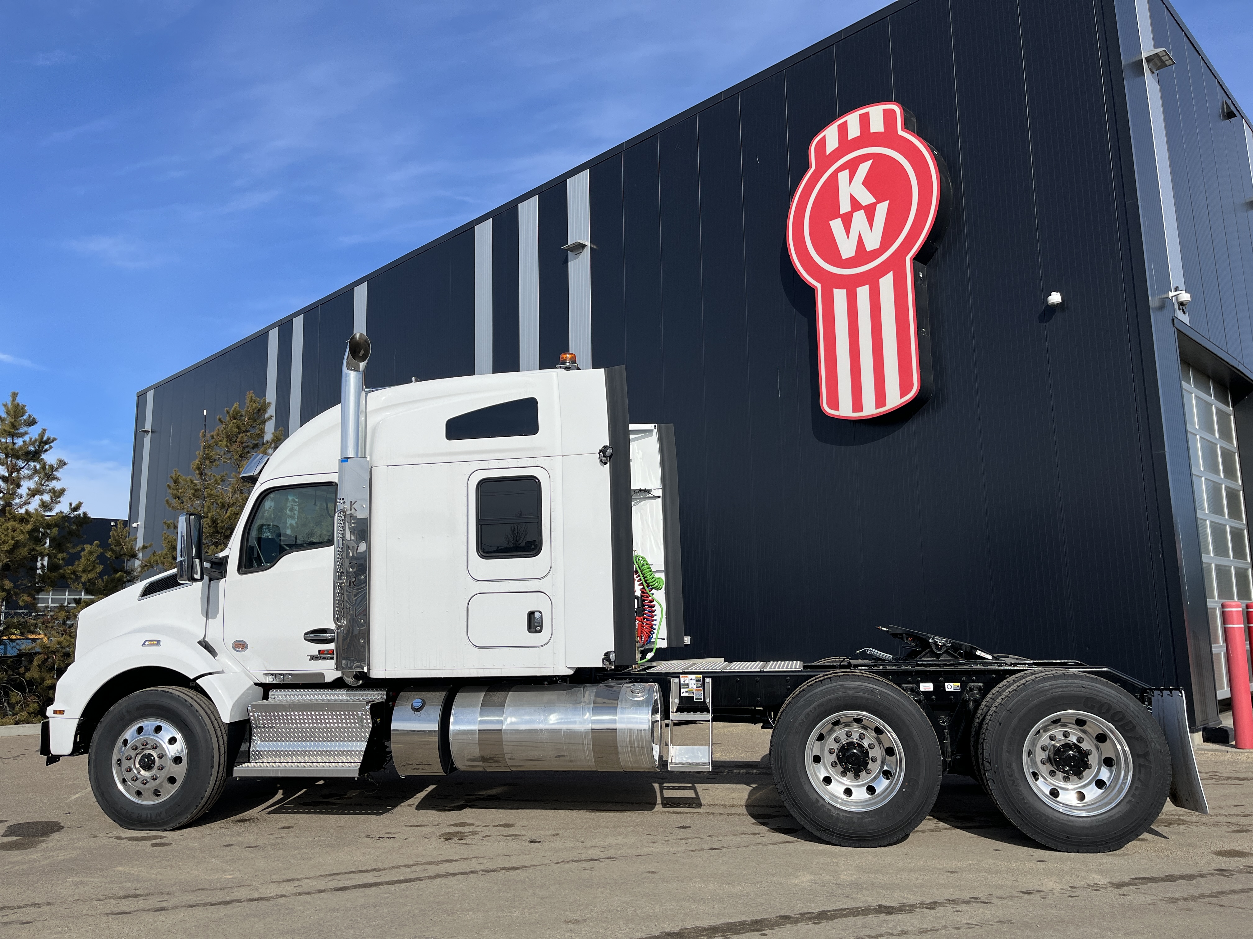 KENWORTH T880 #SJ999660
