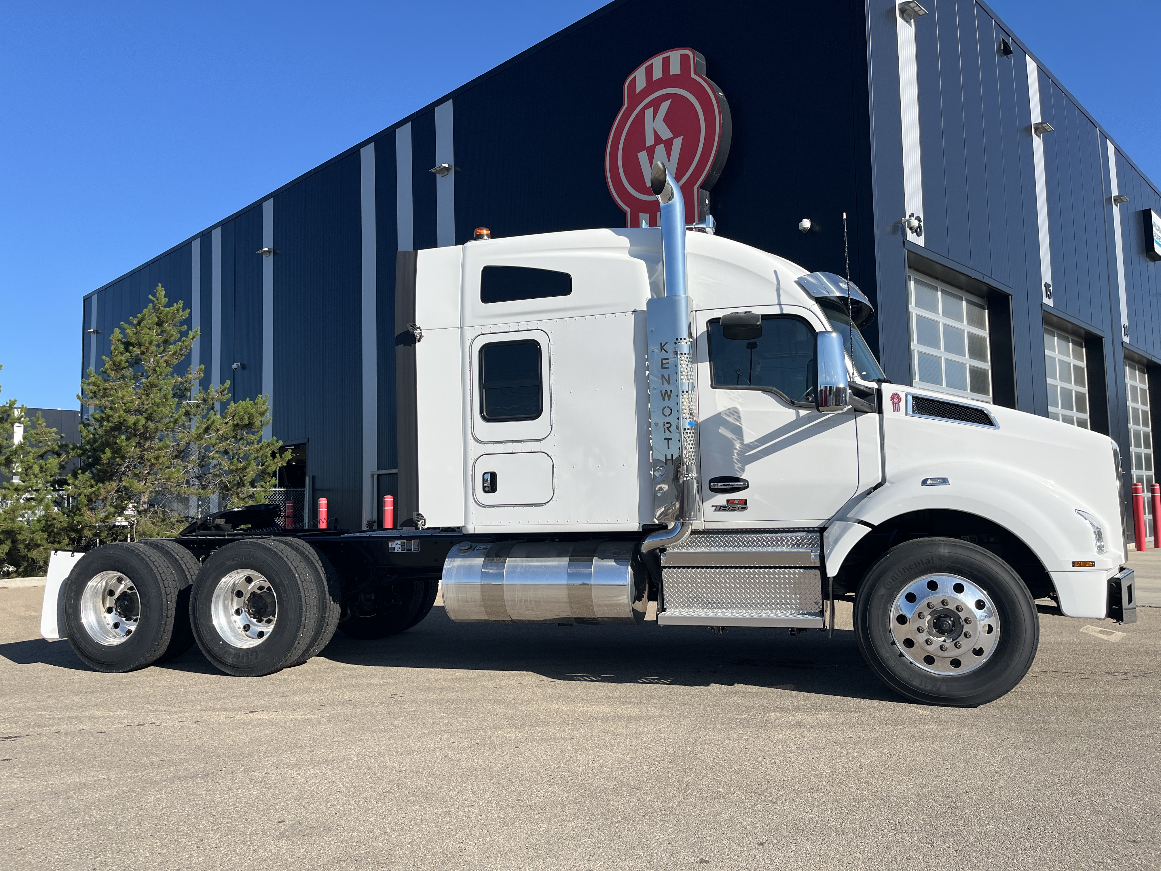 KENWORTH T880 #SJ999661