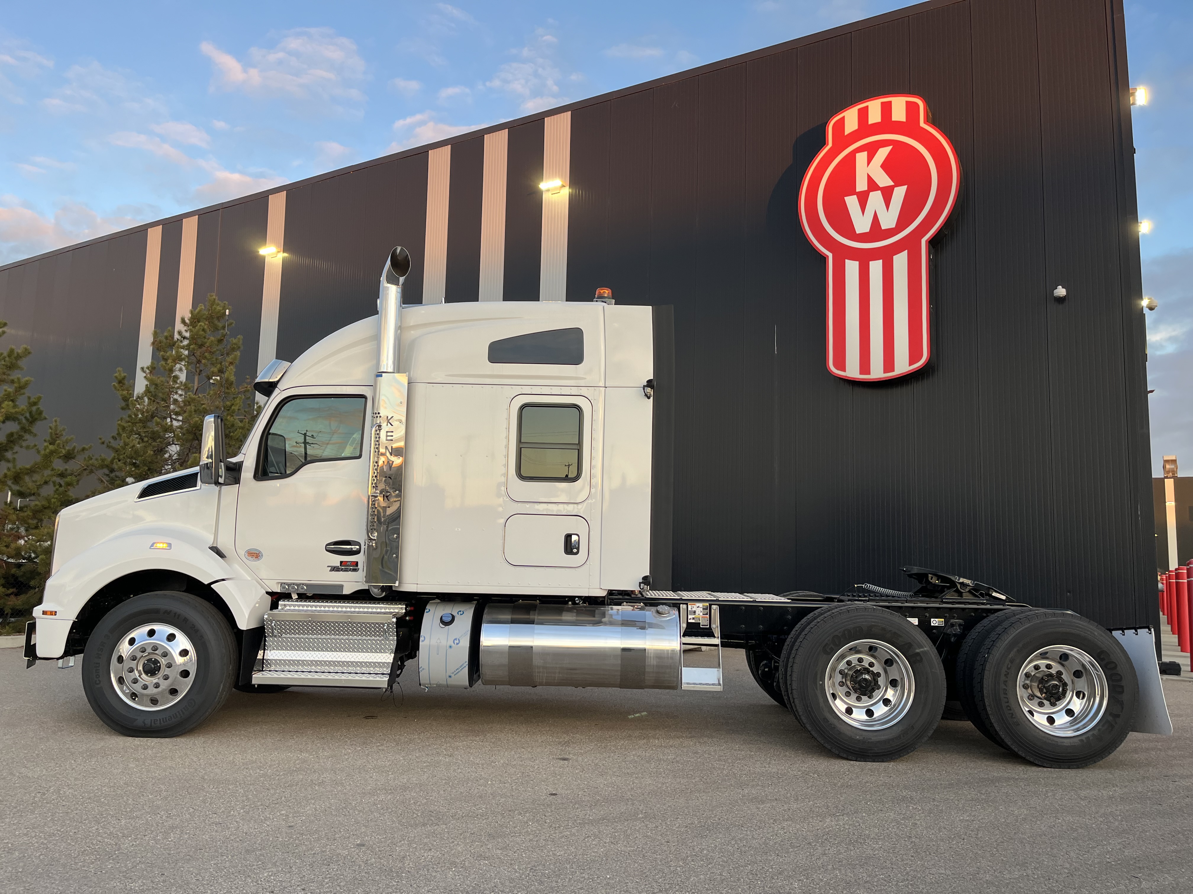 KENWORTH T880 #SJ999662