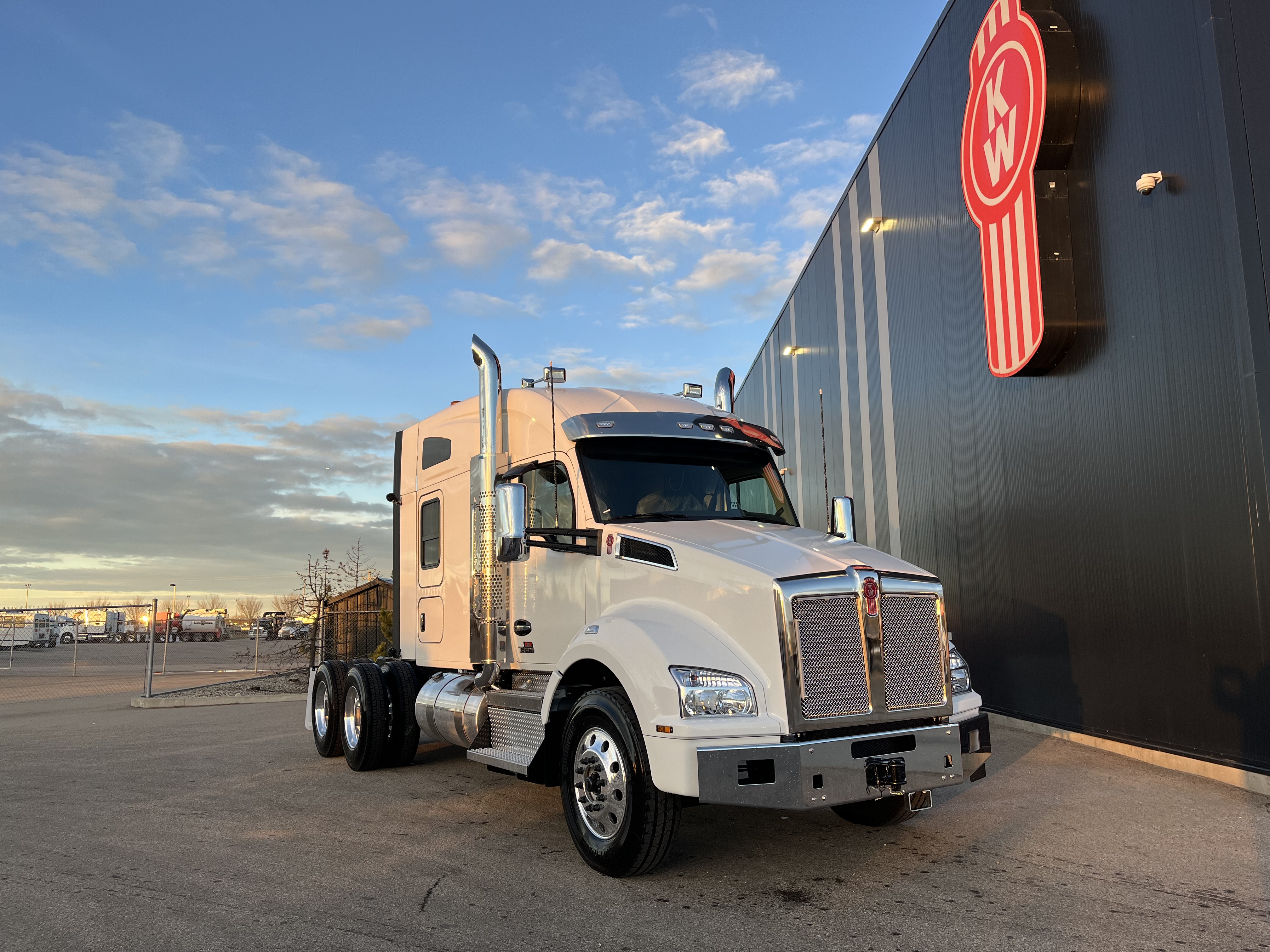 KENWORTH T880 #SJ999664