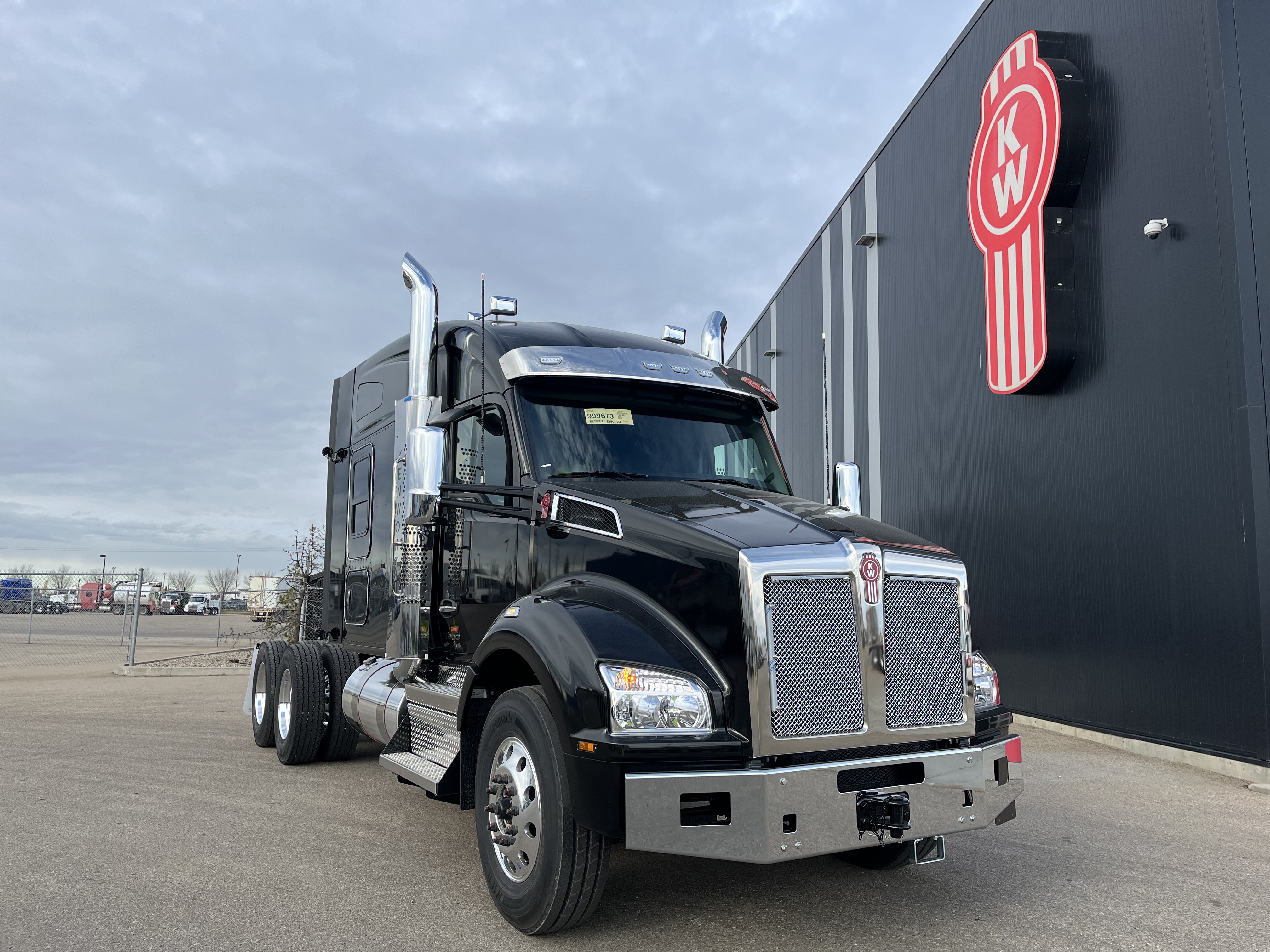 KENWORTH T880 #SJ999673