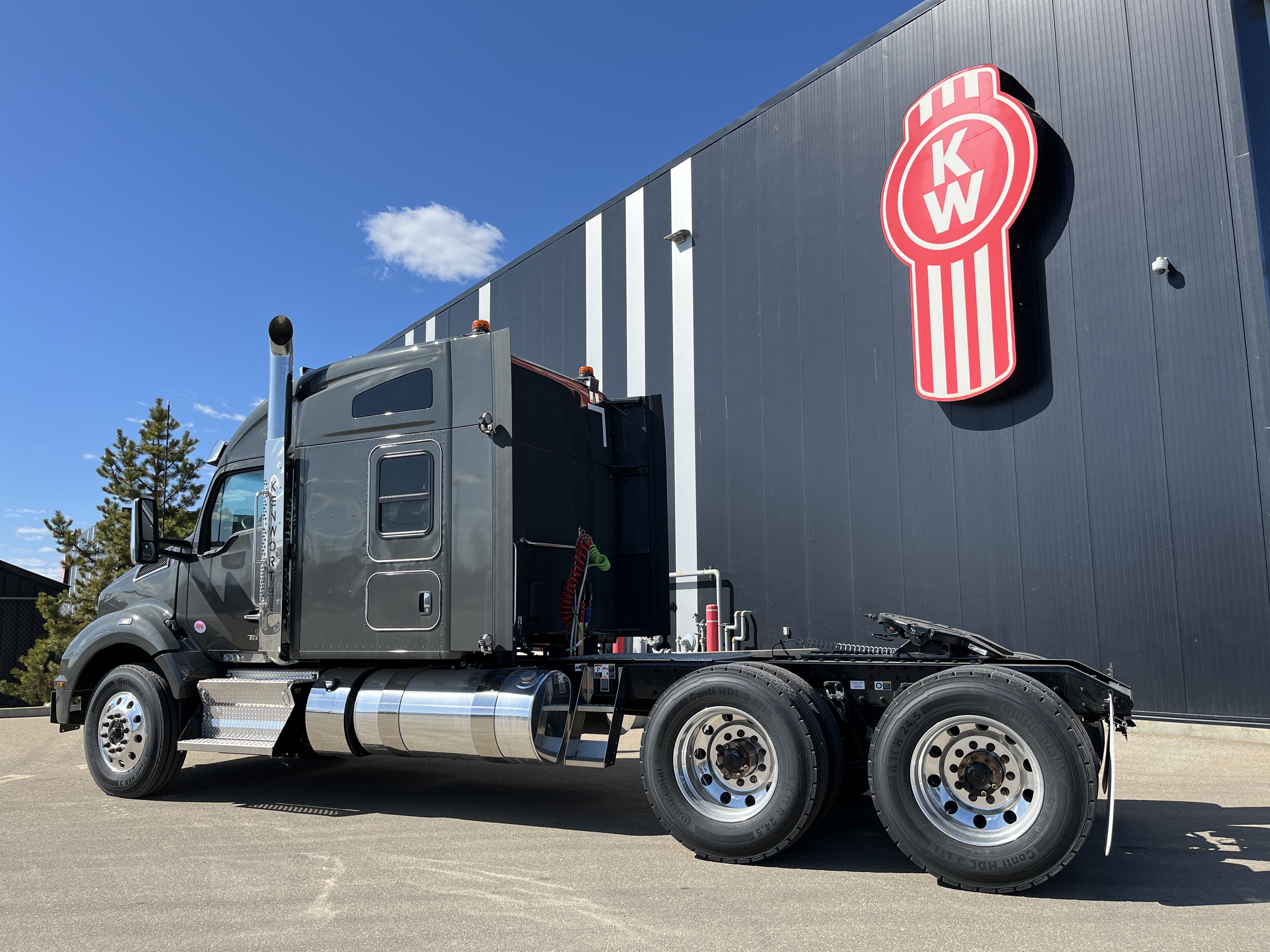 KENWORTH T880 #SJ999674