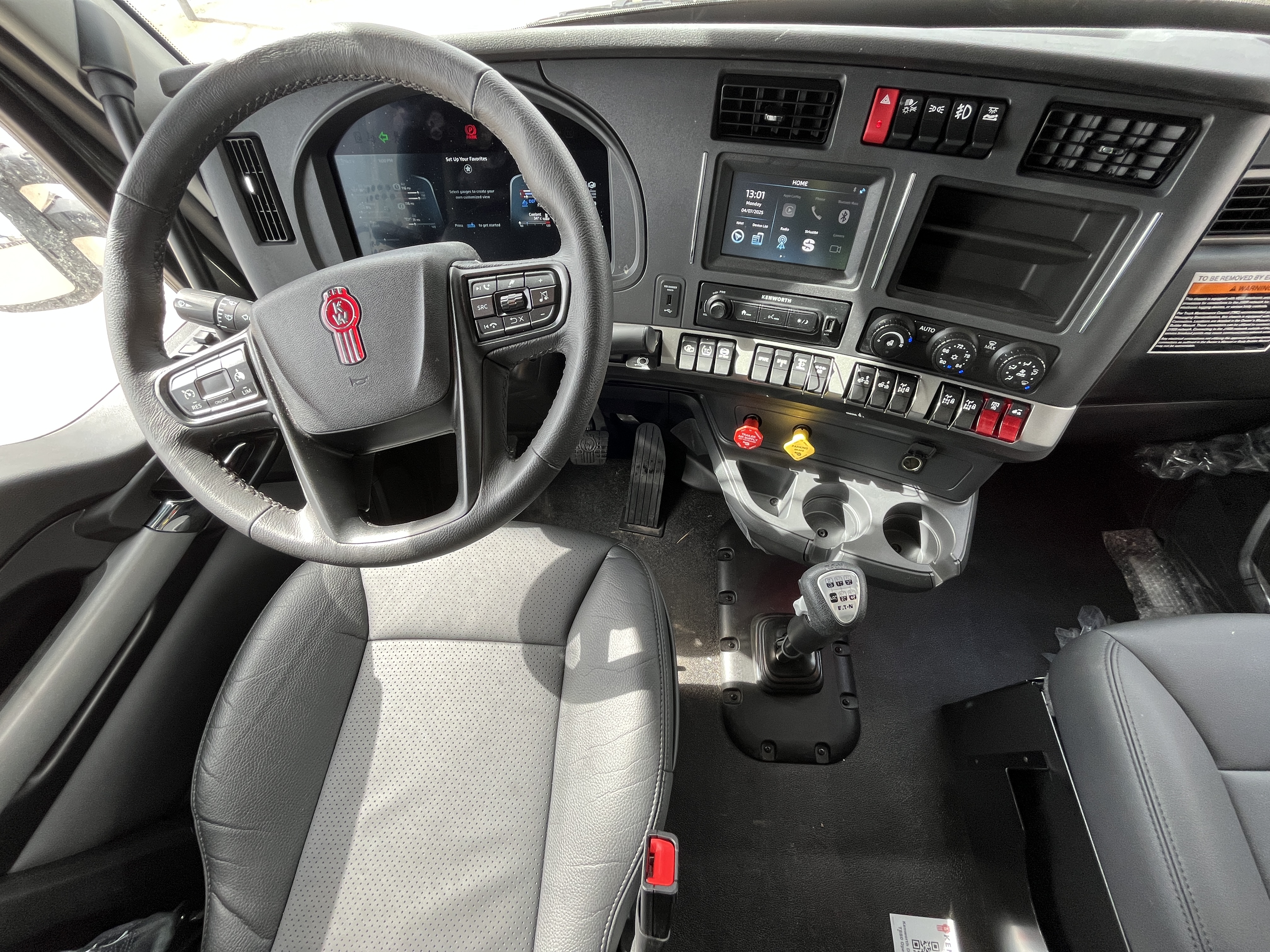 KENWORTH T880 #SJ999675