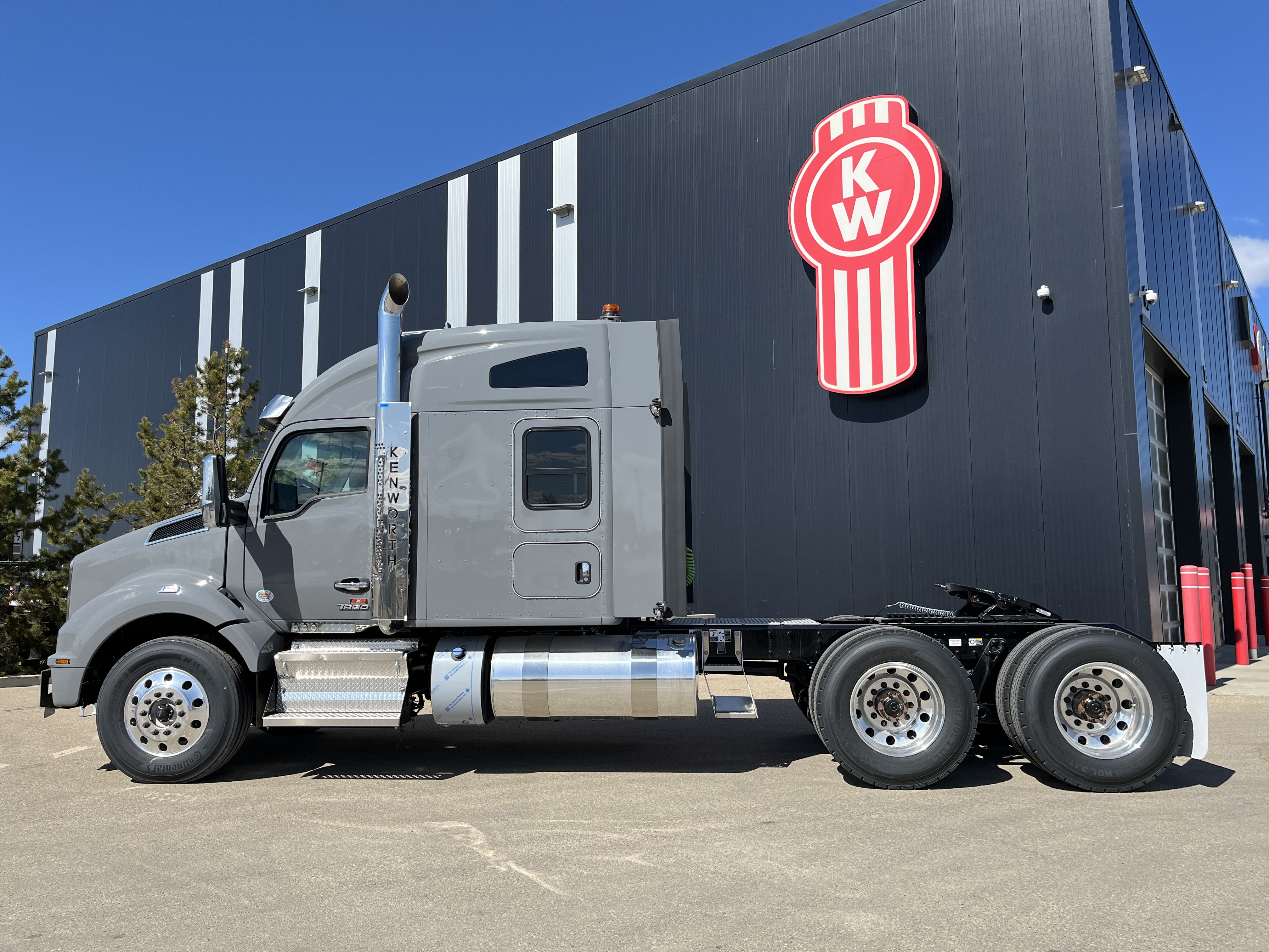 KENWORTH T880 #SJ999676