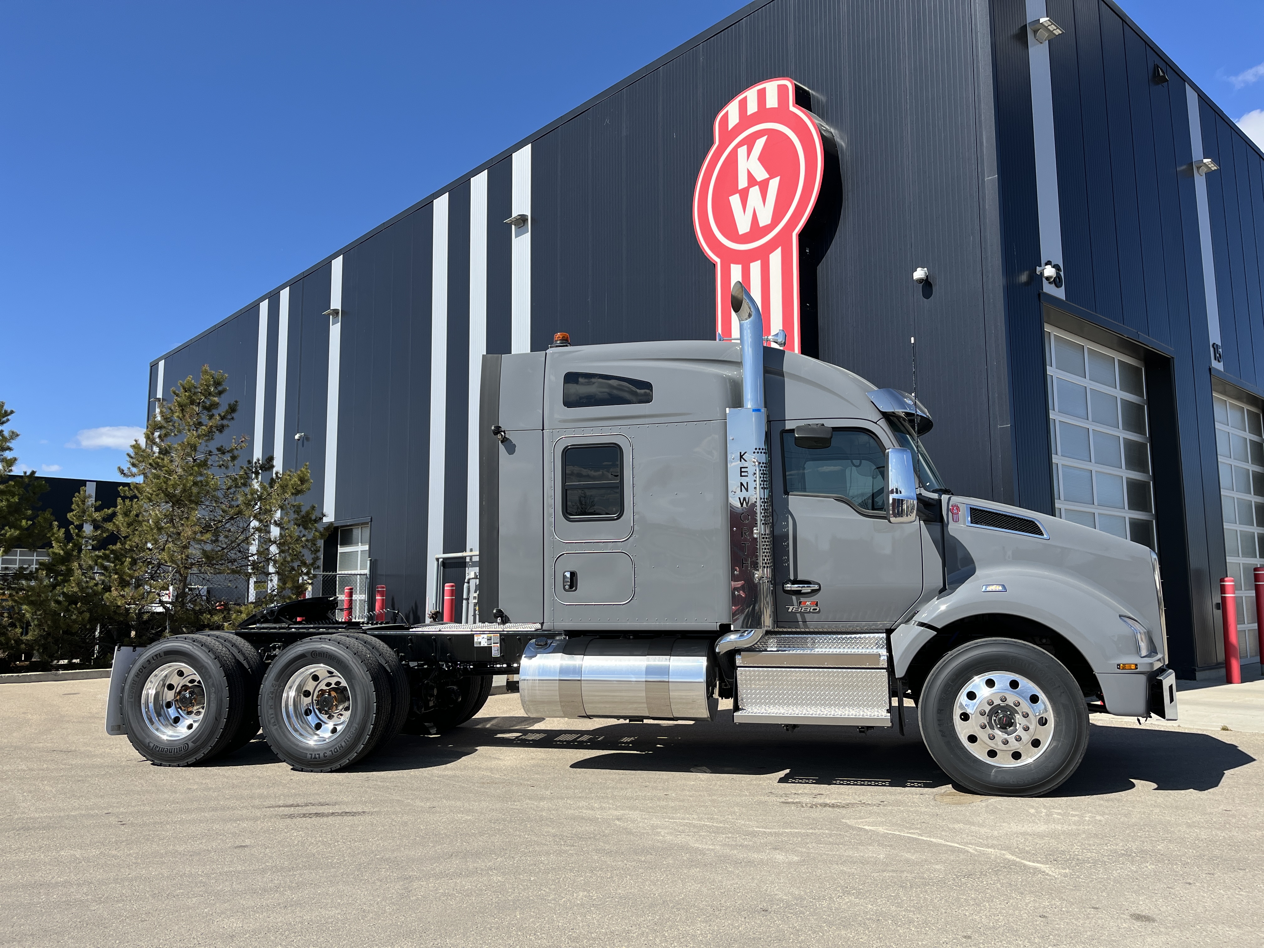 KENWORTH T880 #SJ999676