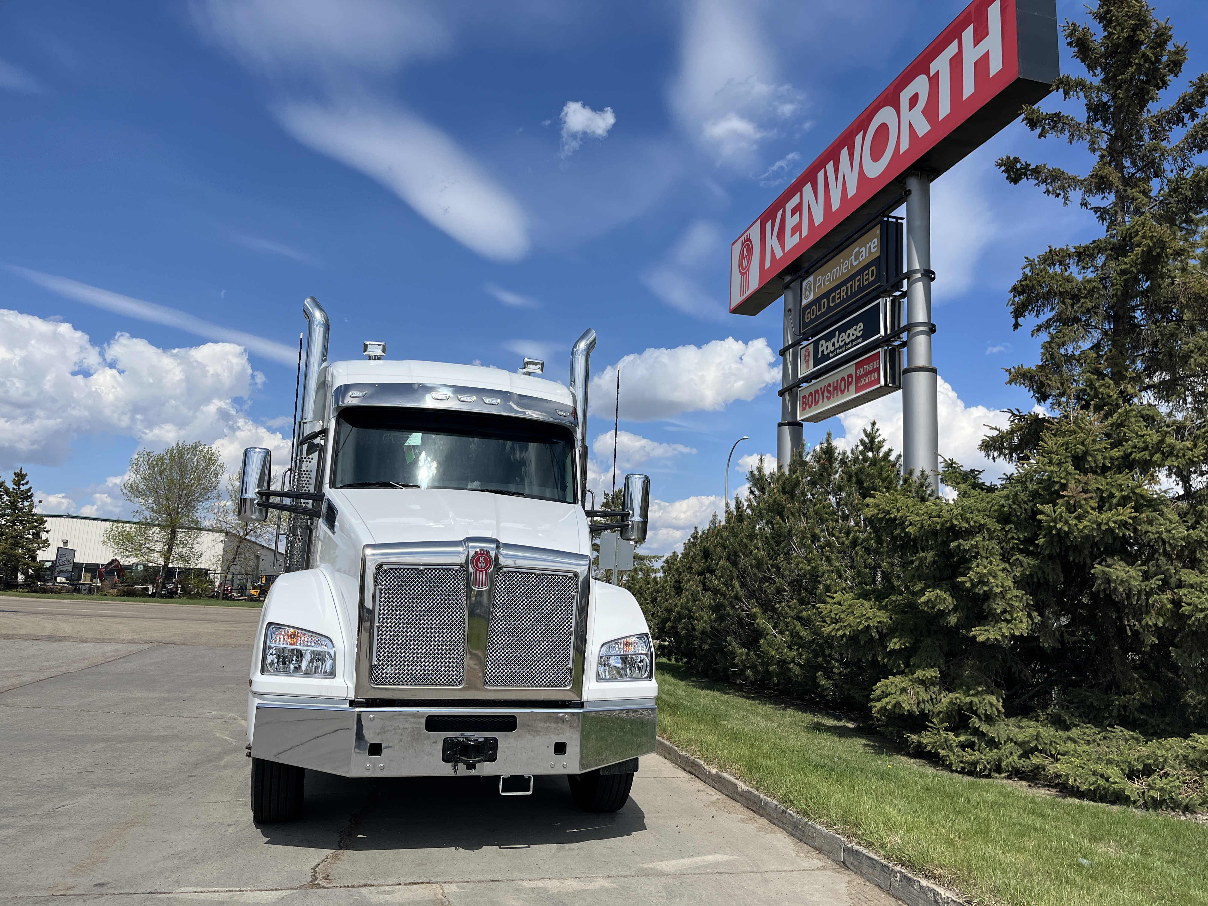 KENWORTH T880 #SJ999680