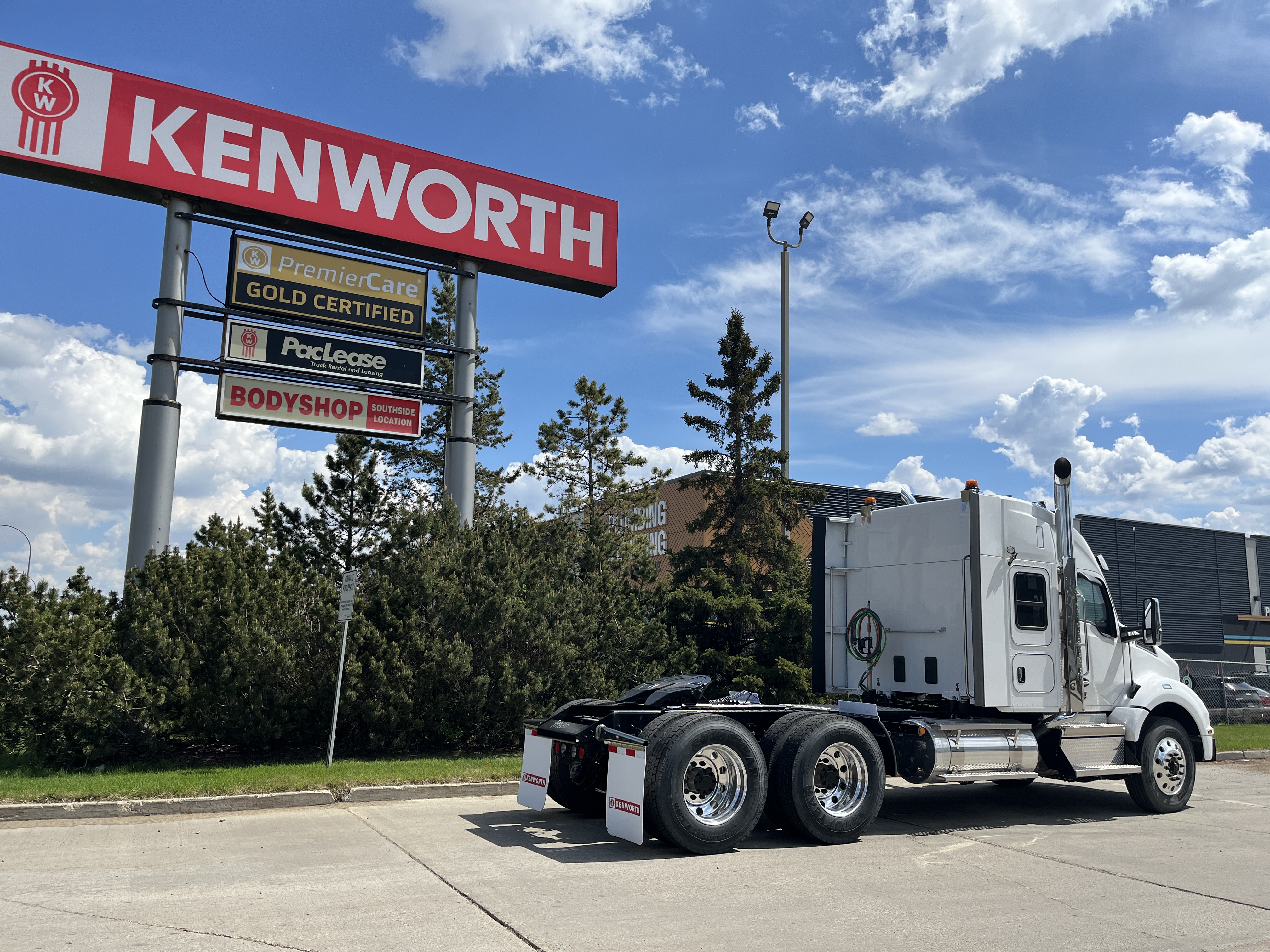 KENWORTH T880 #SJ999680