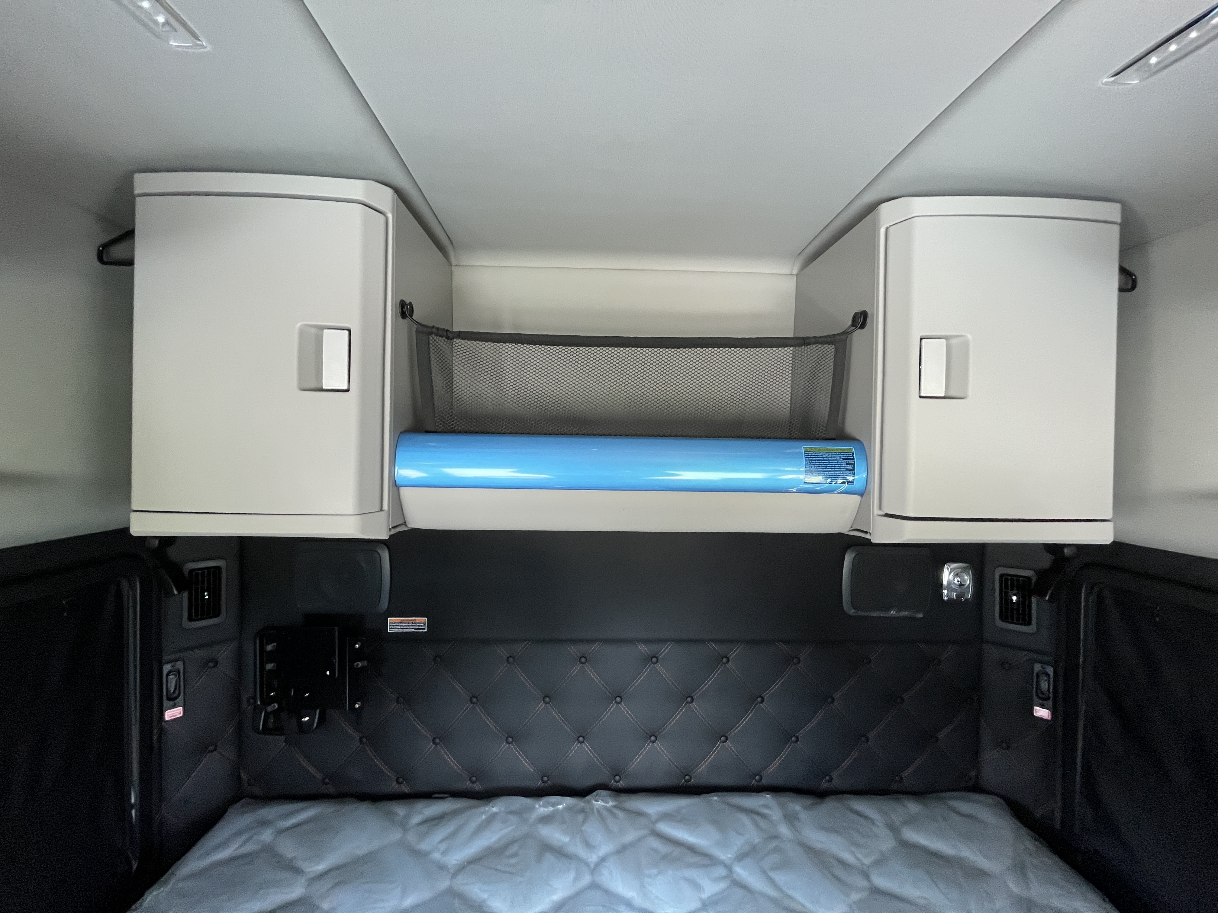 KENWORTH T880 #SJ999680