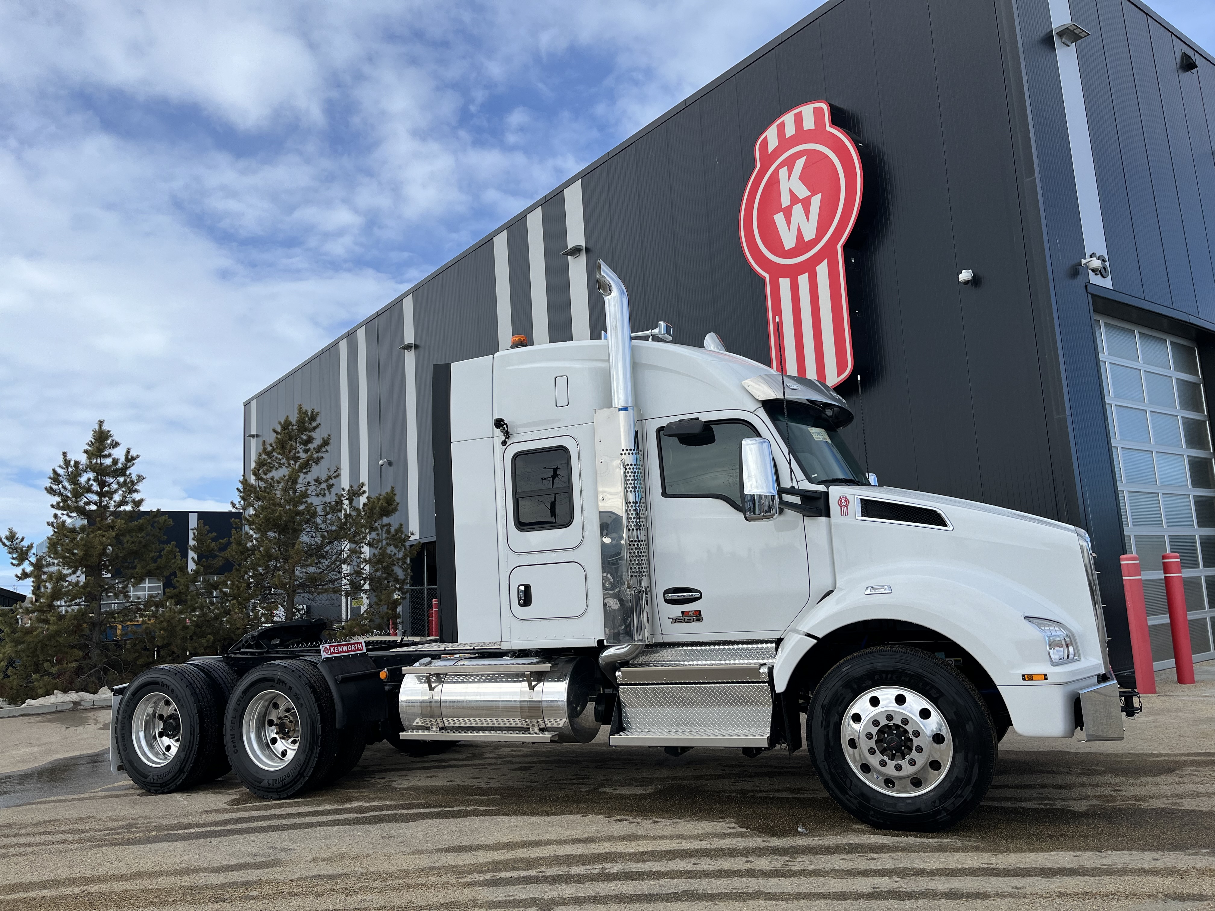 KENWORTH T880 #SJ999683