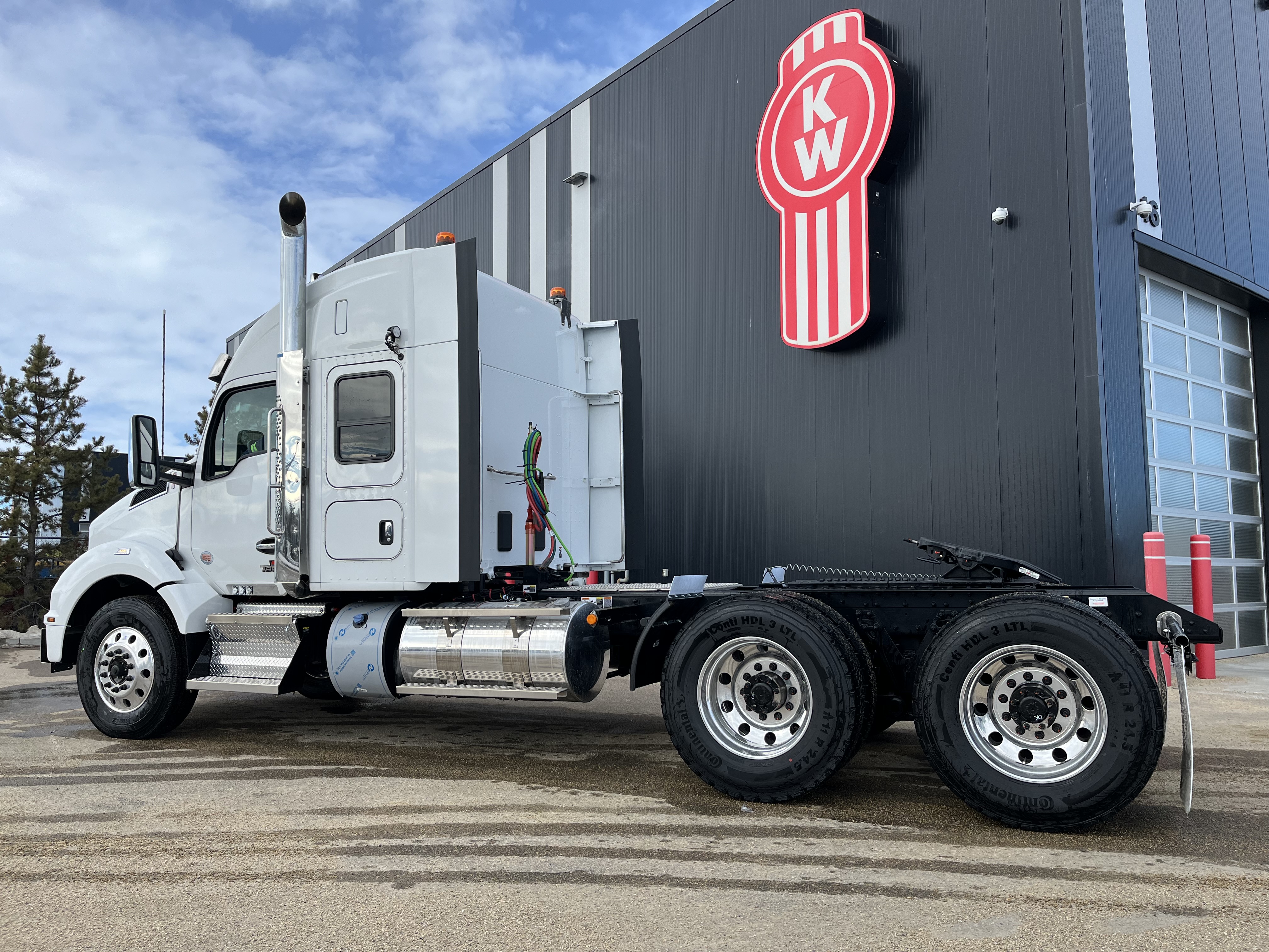 KENWORTH T880 #SJ999683