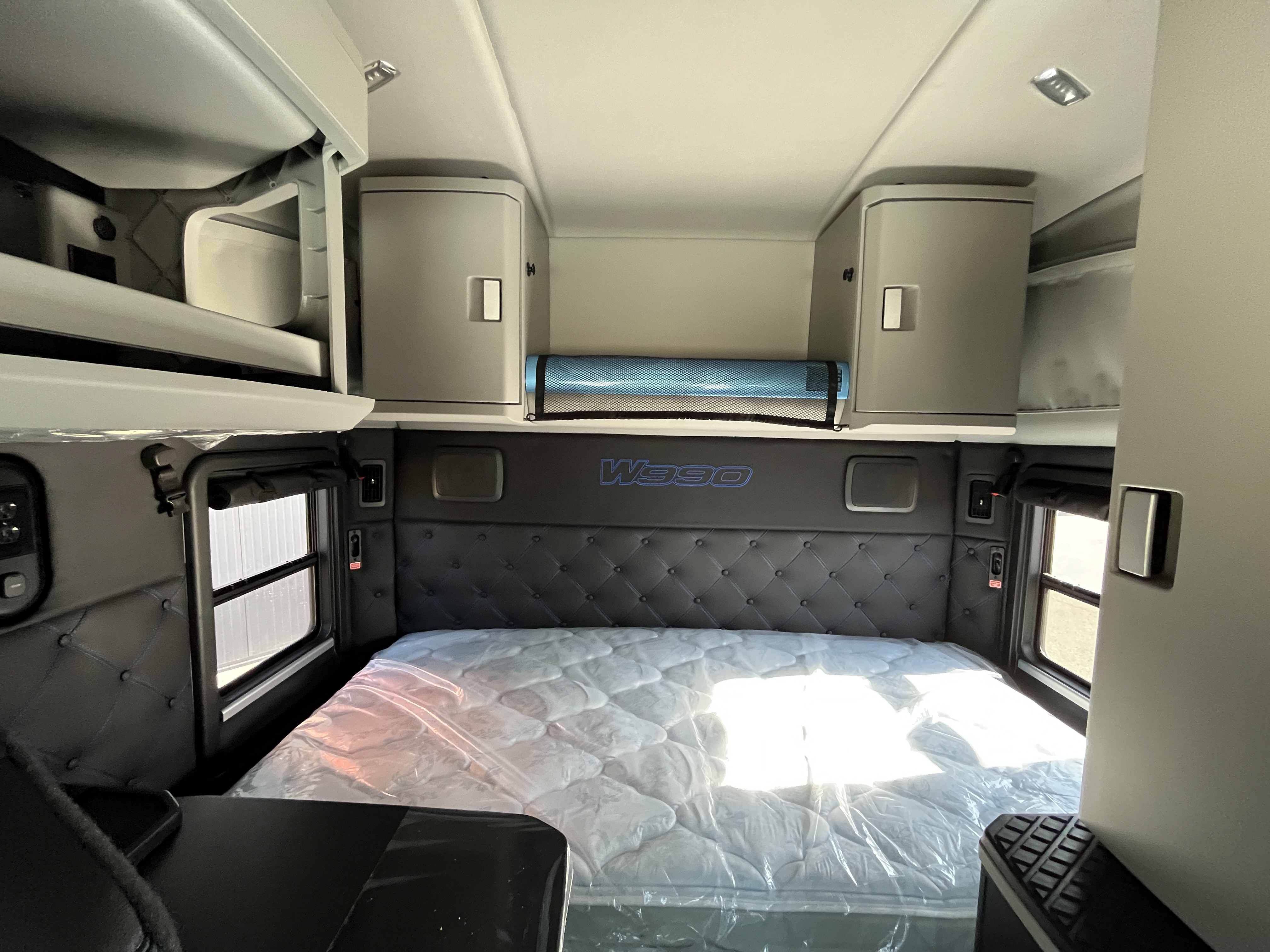 KENWORTH W990 #SJ999797