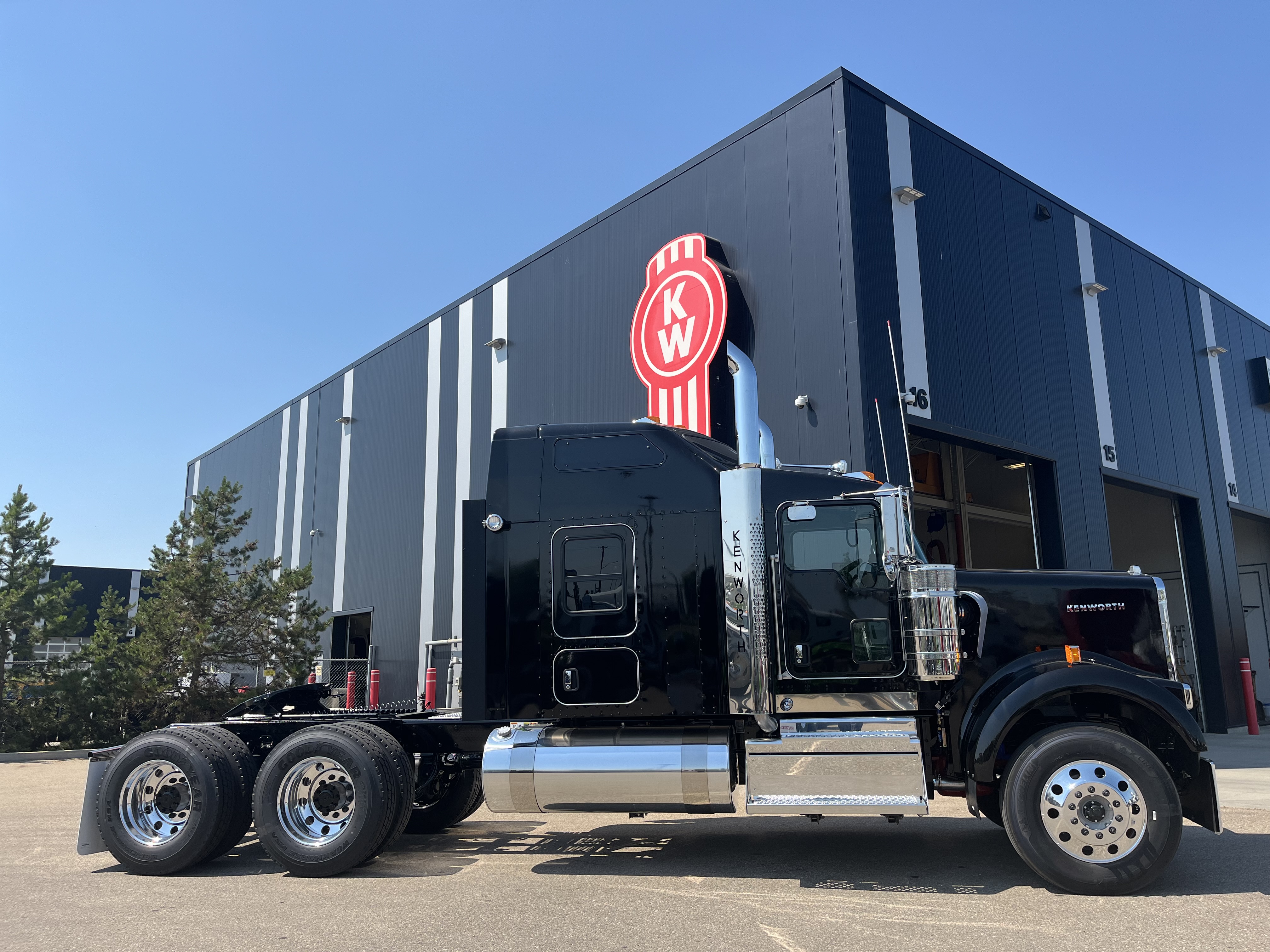 KENWORTH W900B #SR981336