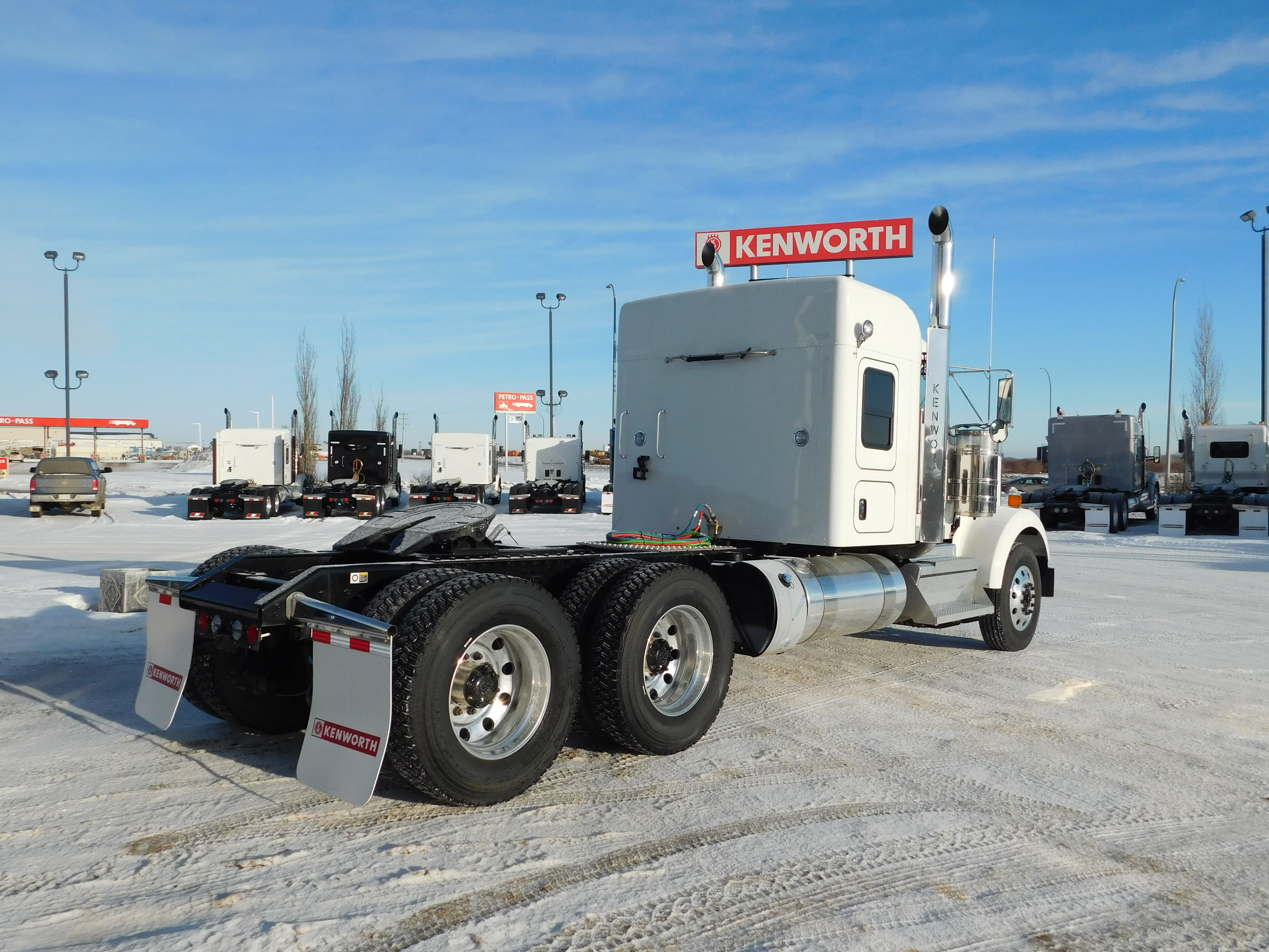 KENWORTH W900B #SR983050