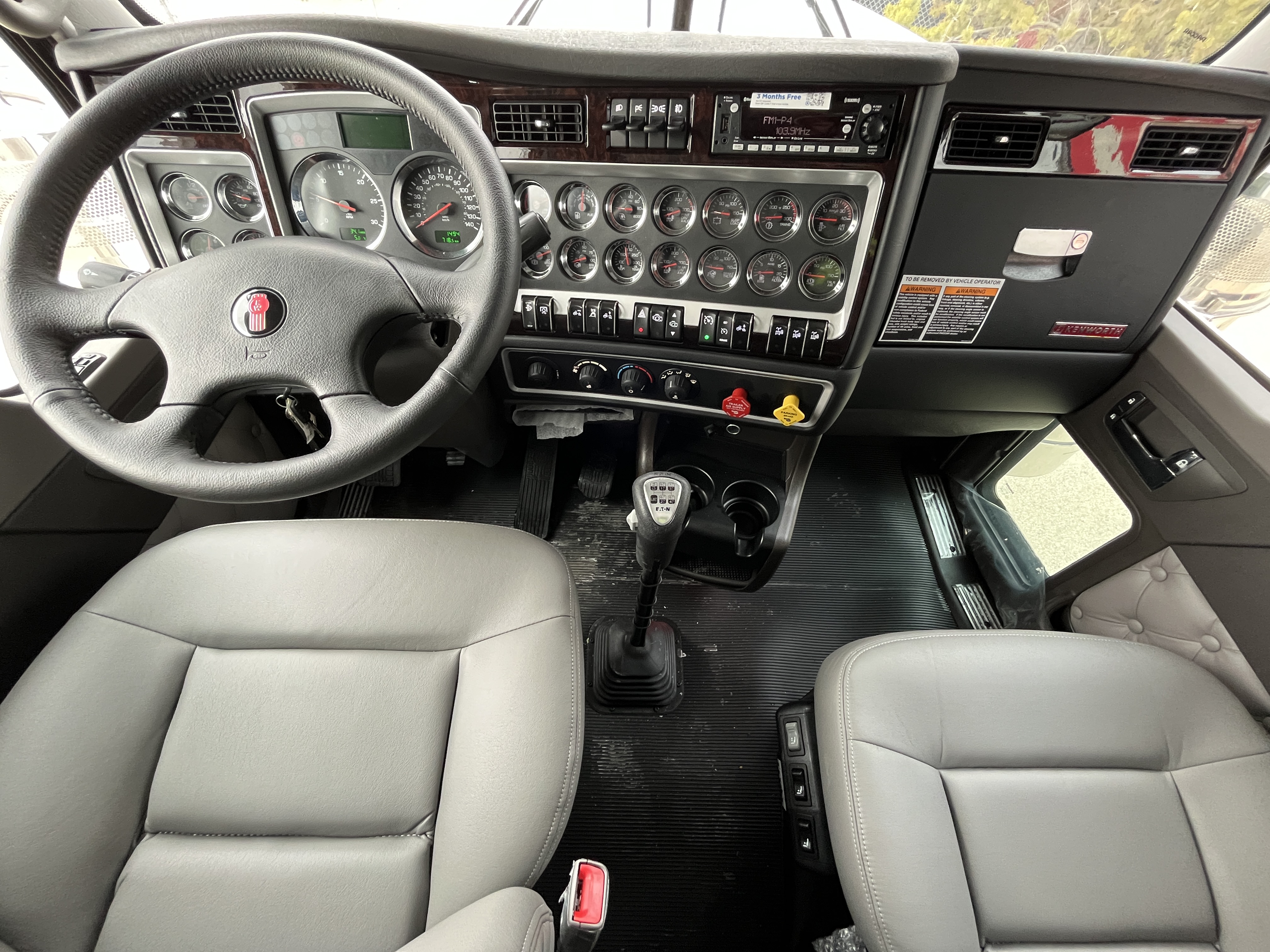 KENWORTH W900B #SR983058