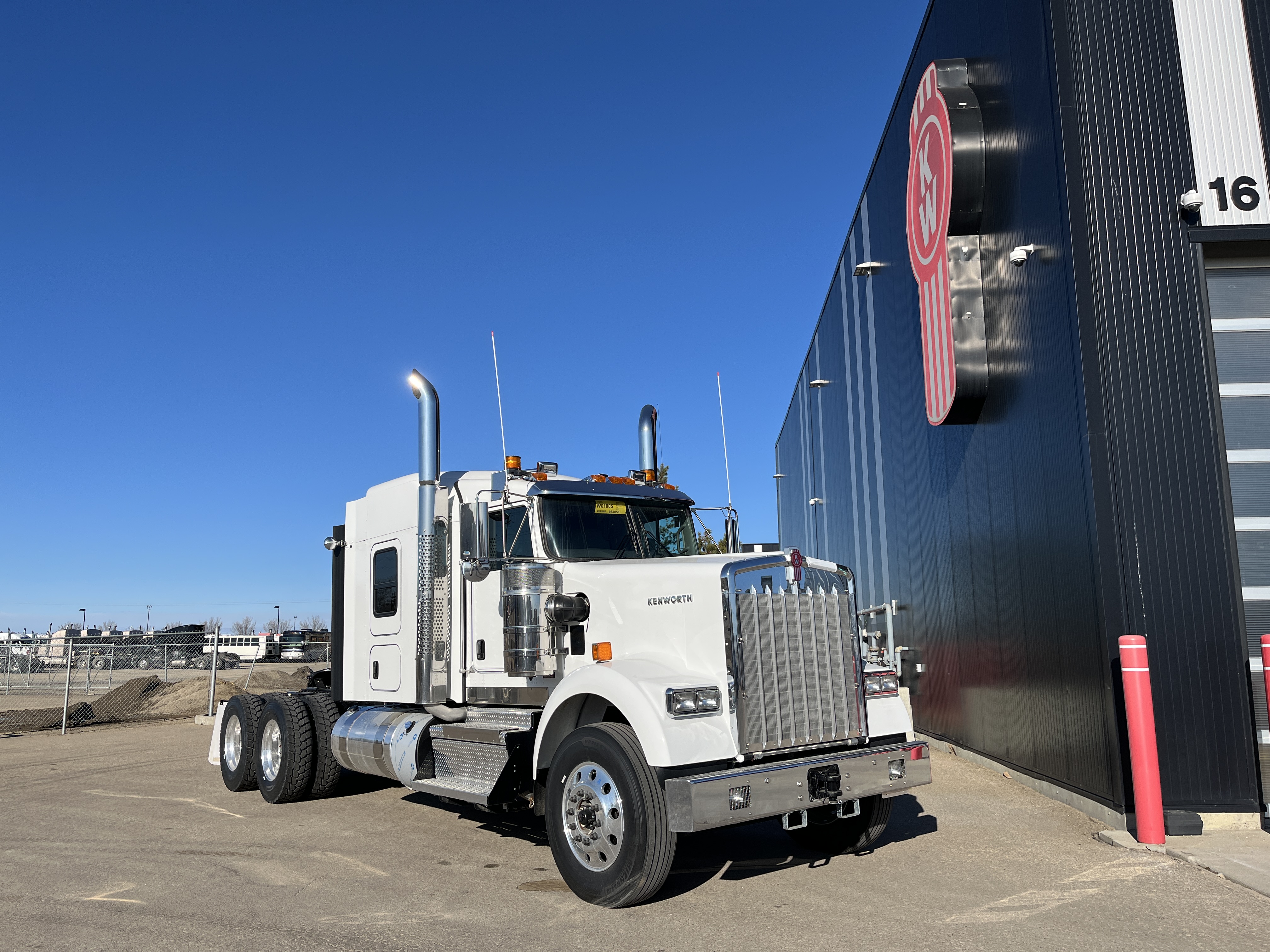 KENWORTH W900B #SR983058