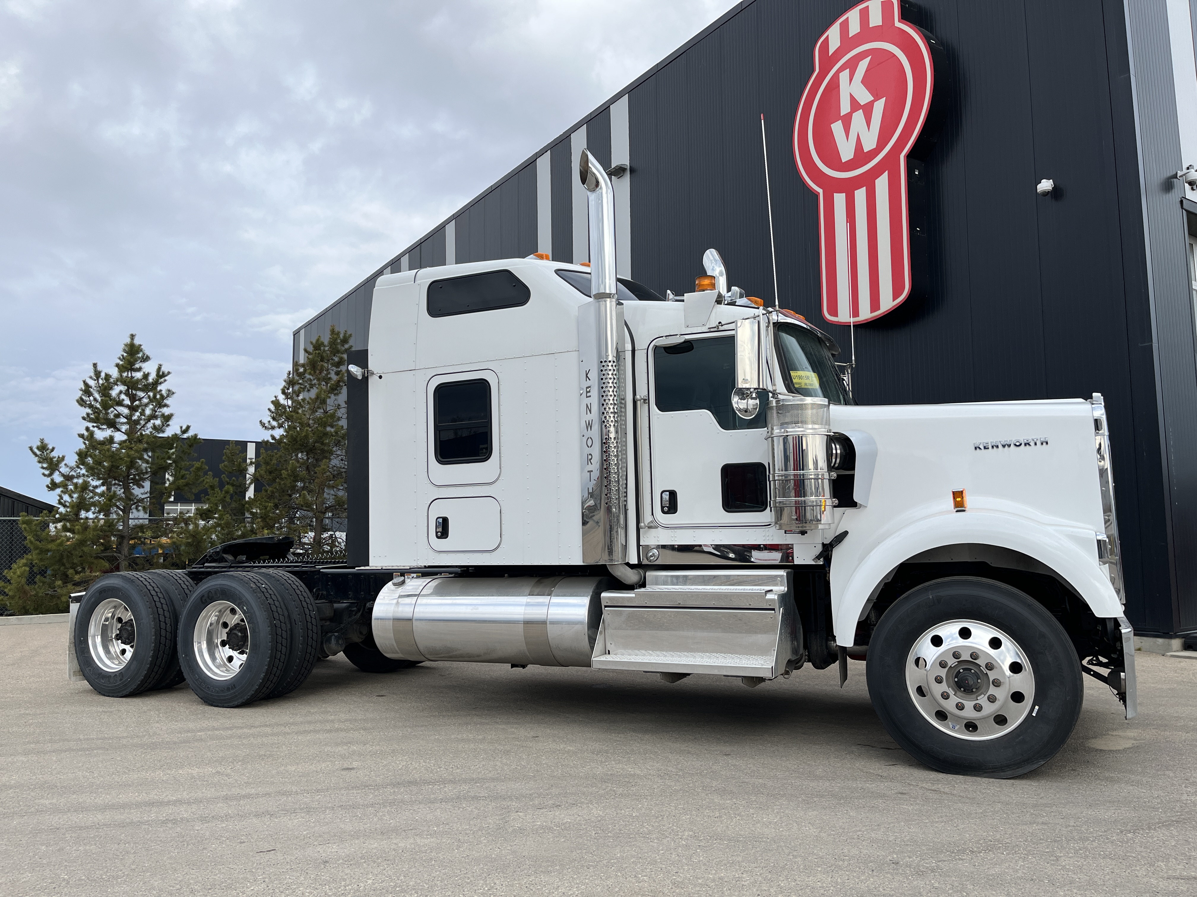 KENWORTH W900B #SR983069