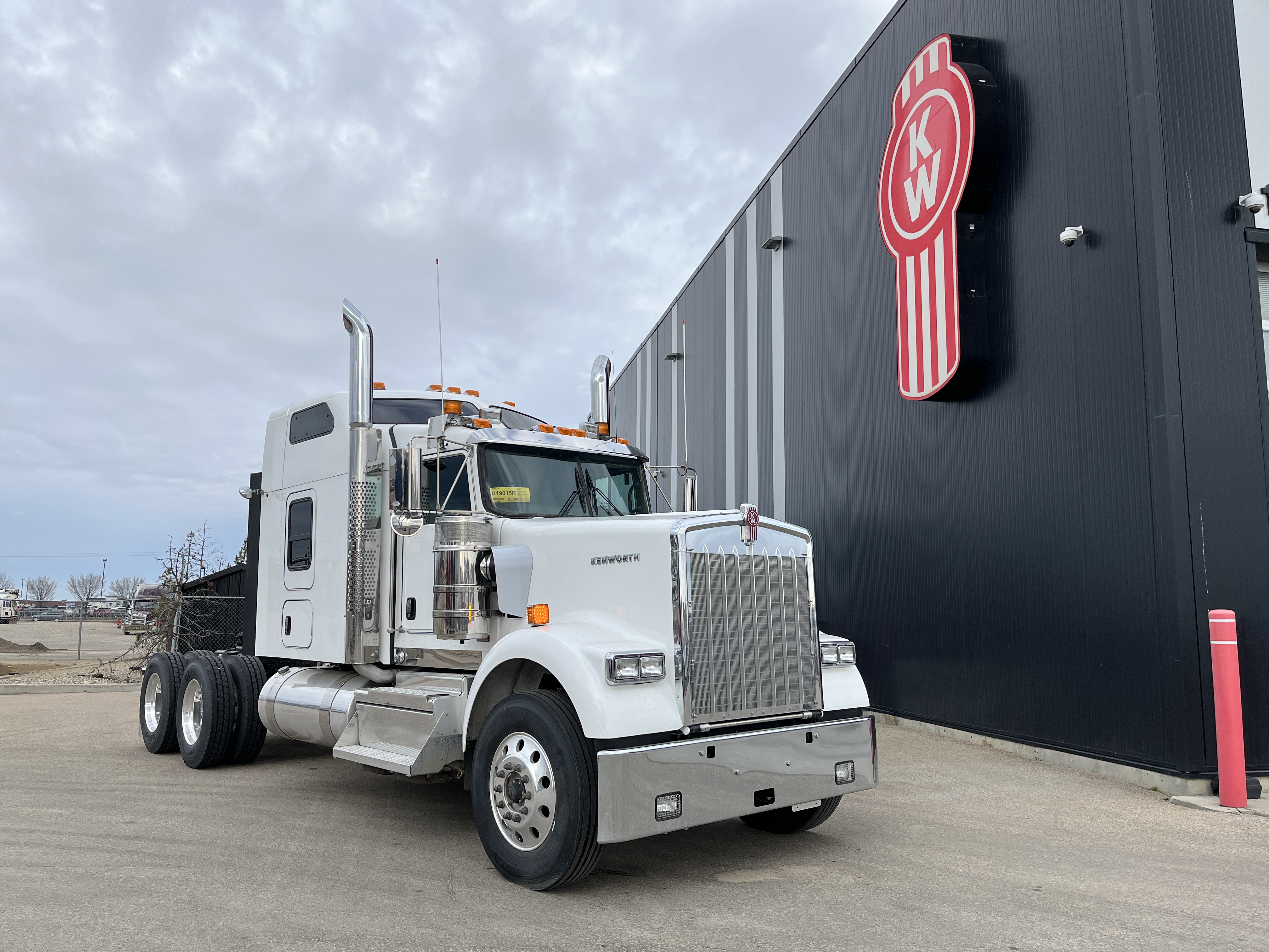 KENWORTH W900B #SR983069