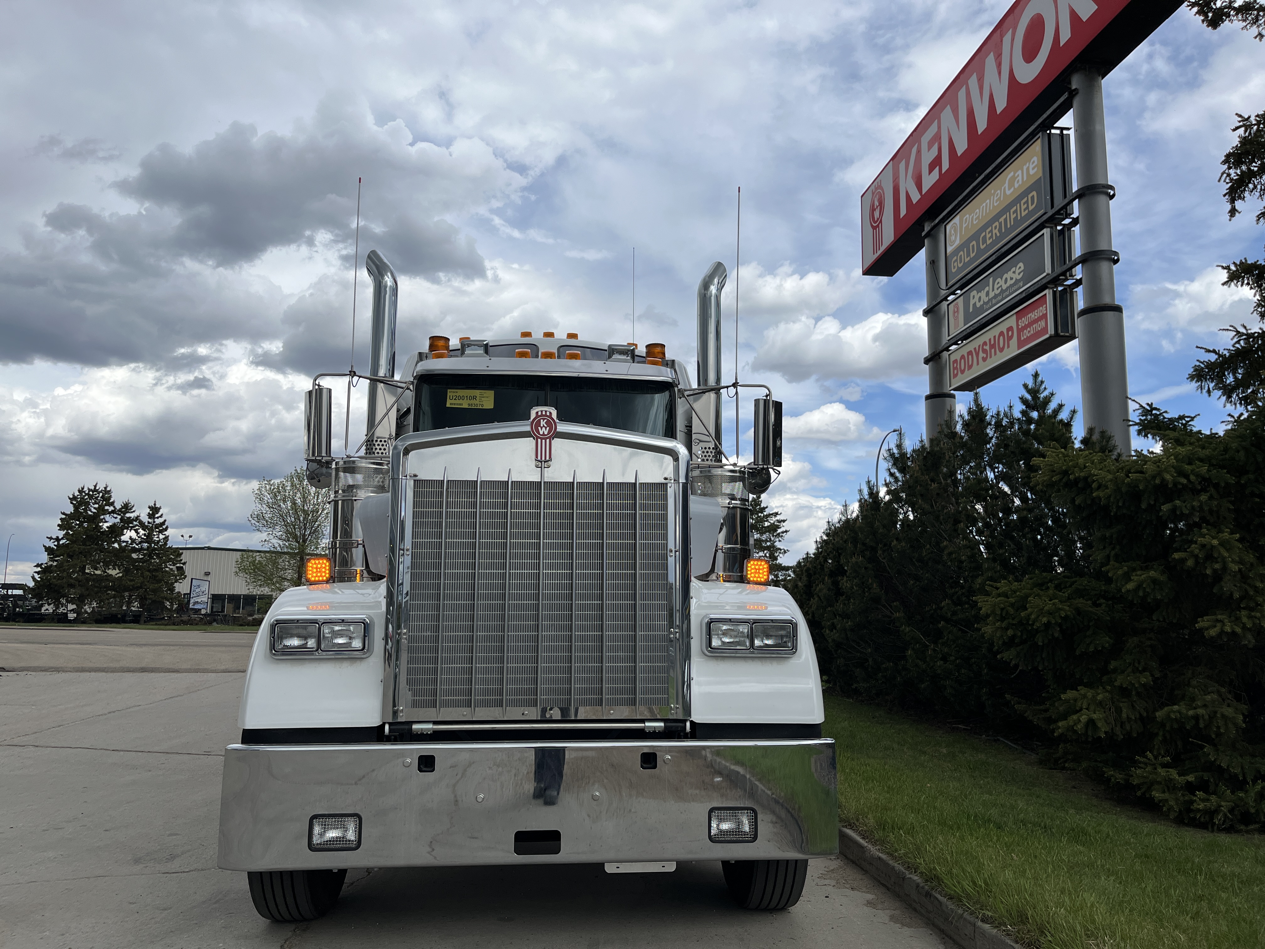 KENWORTH W900B #SR983070