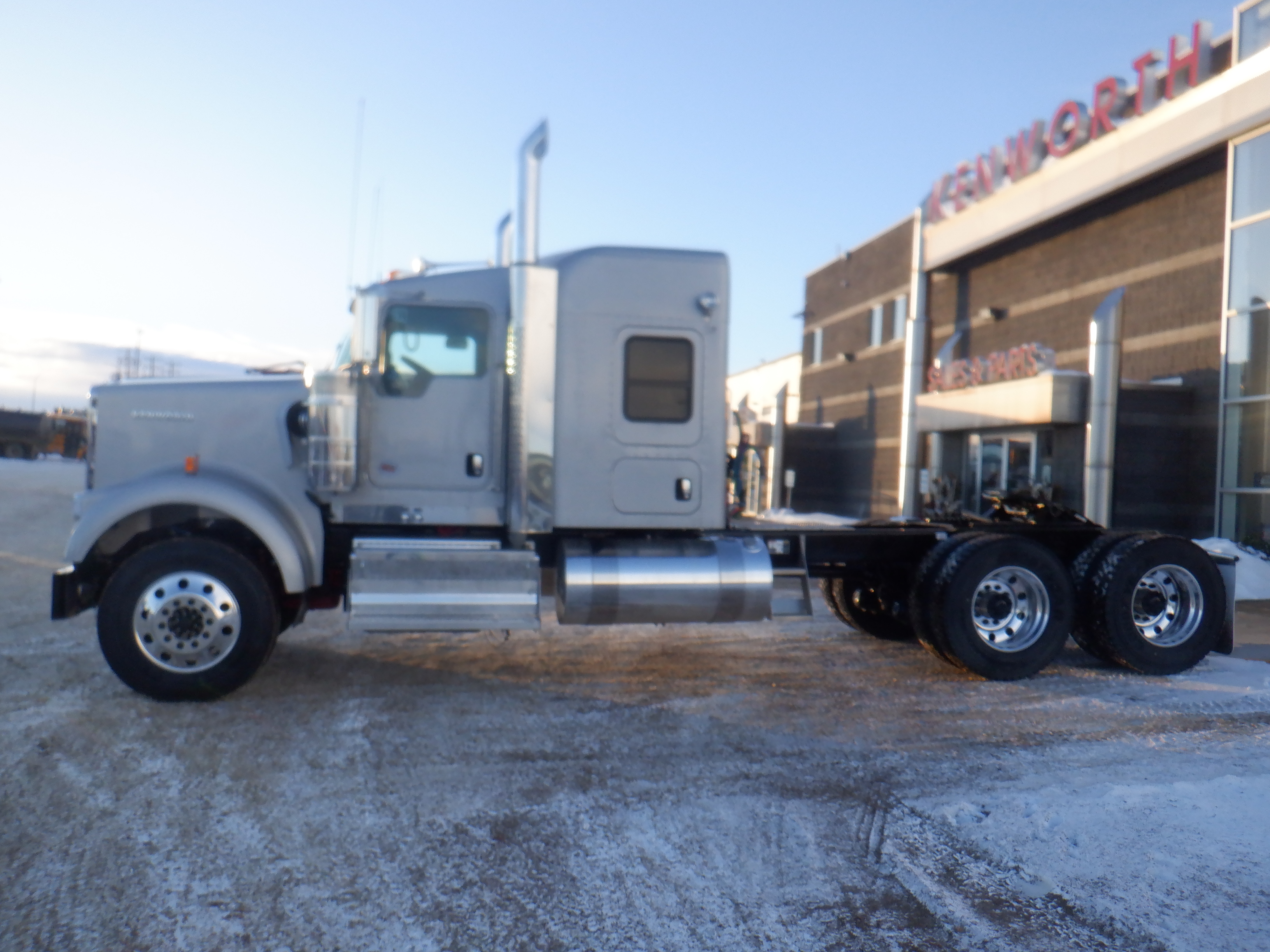 KENWORTH W900B #SR983438