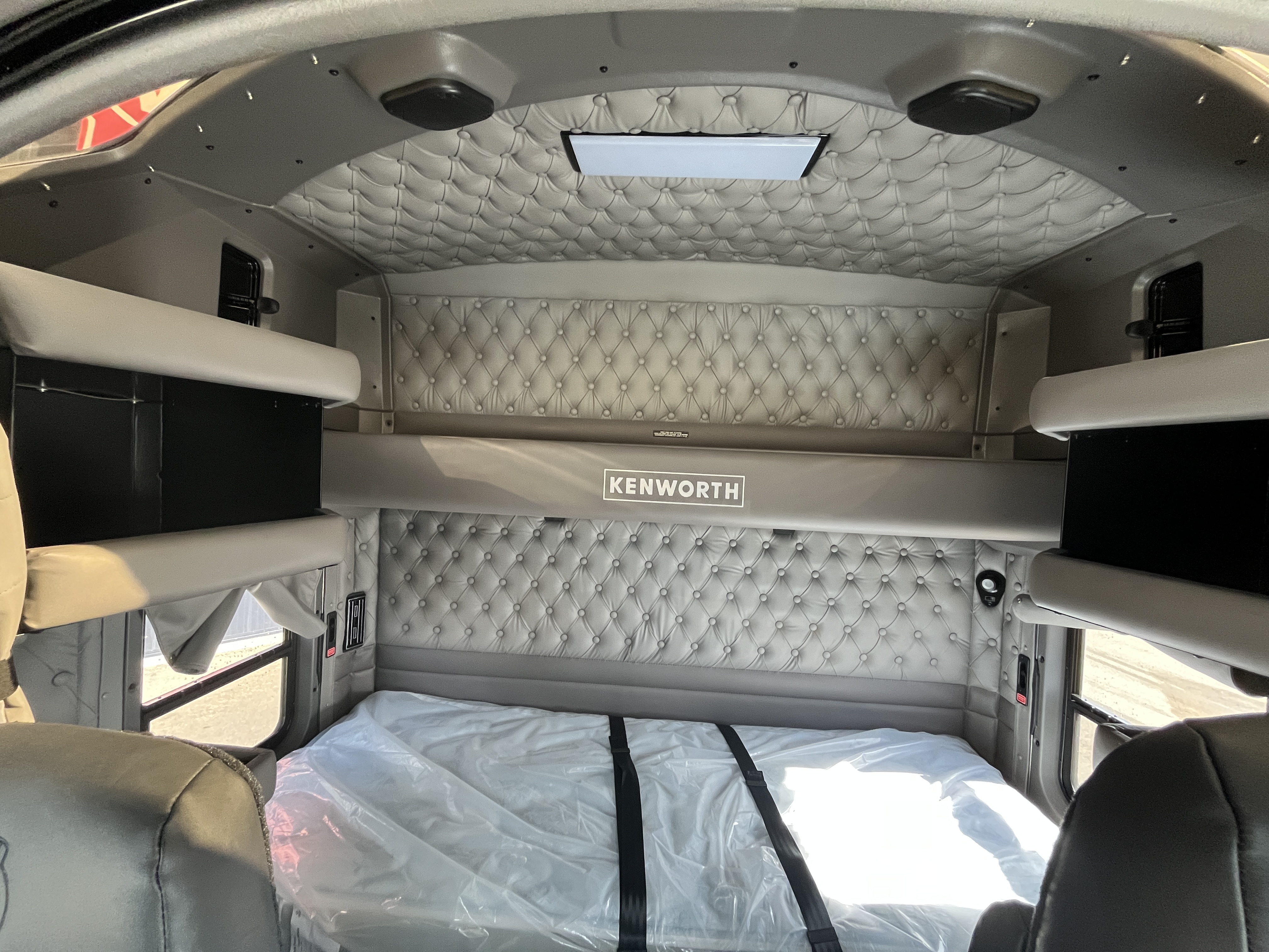 KENWORTH W900B #SR983444