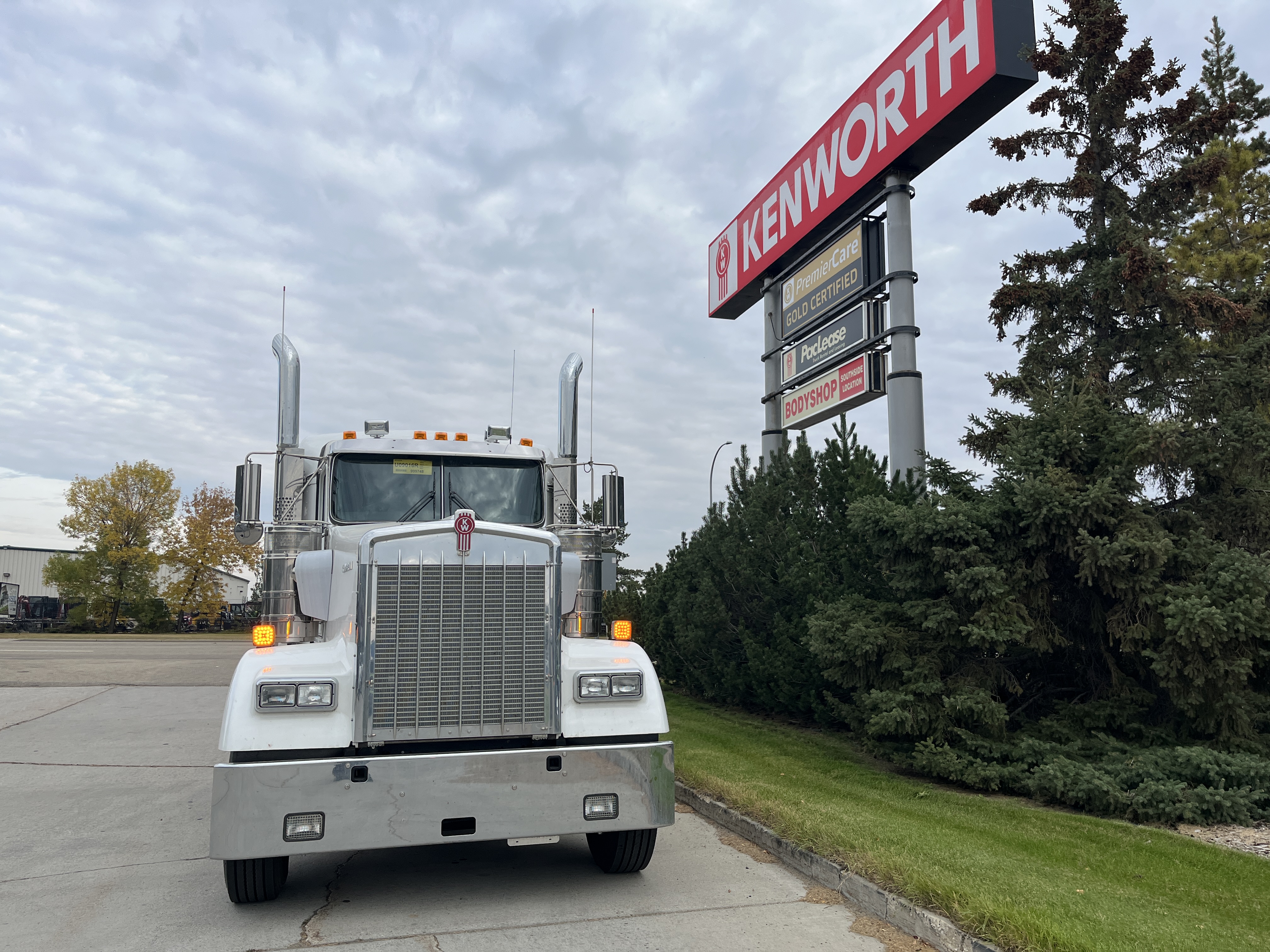 KENWORTH W900L #SR999748