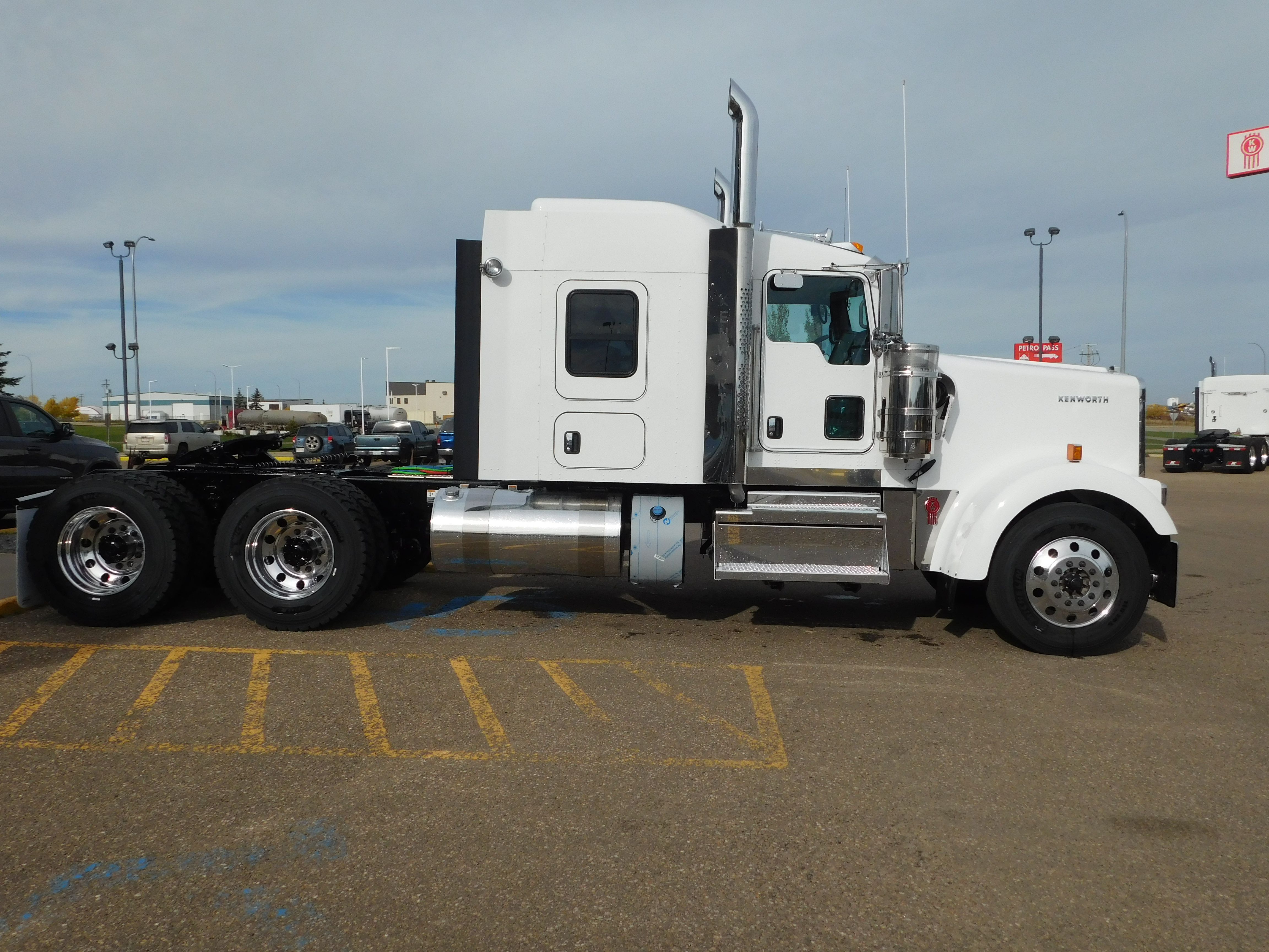 KENWORTH W900L #SR999749
