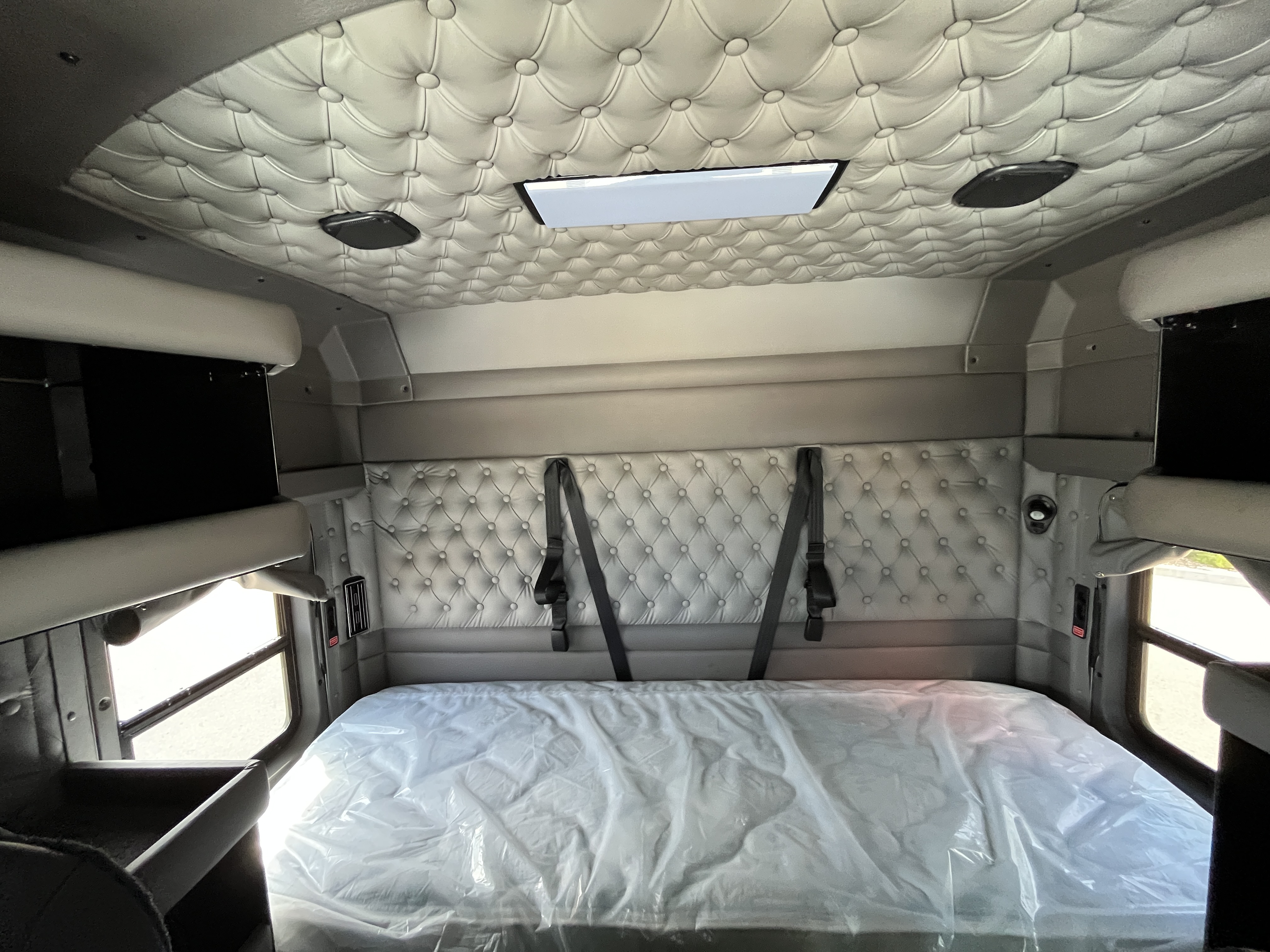 KENWORTH W900B #TR986868