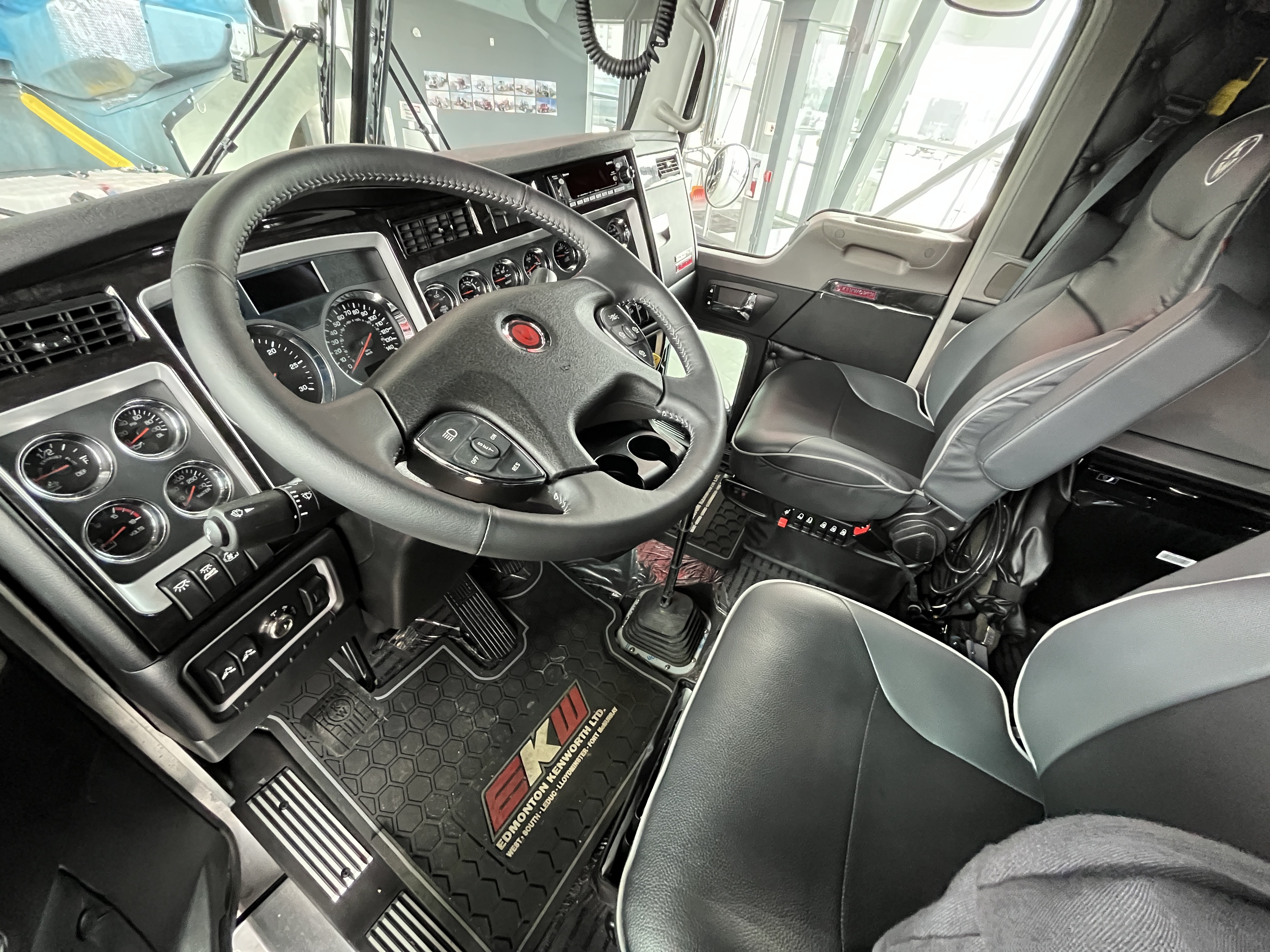 KENWORTH W900L #TR986939