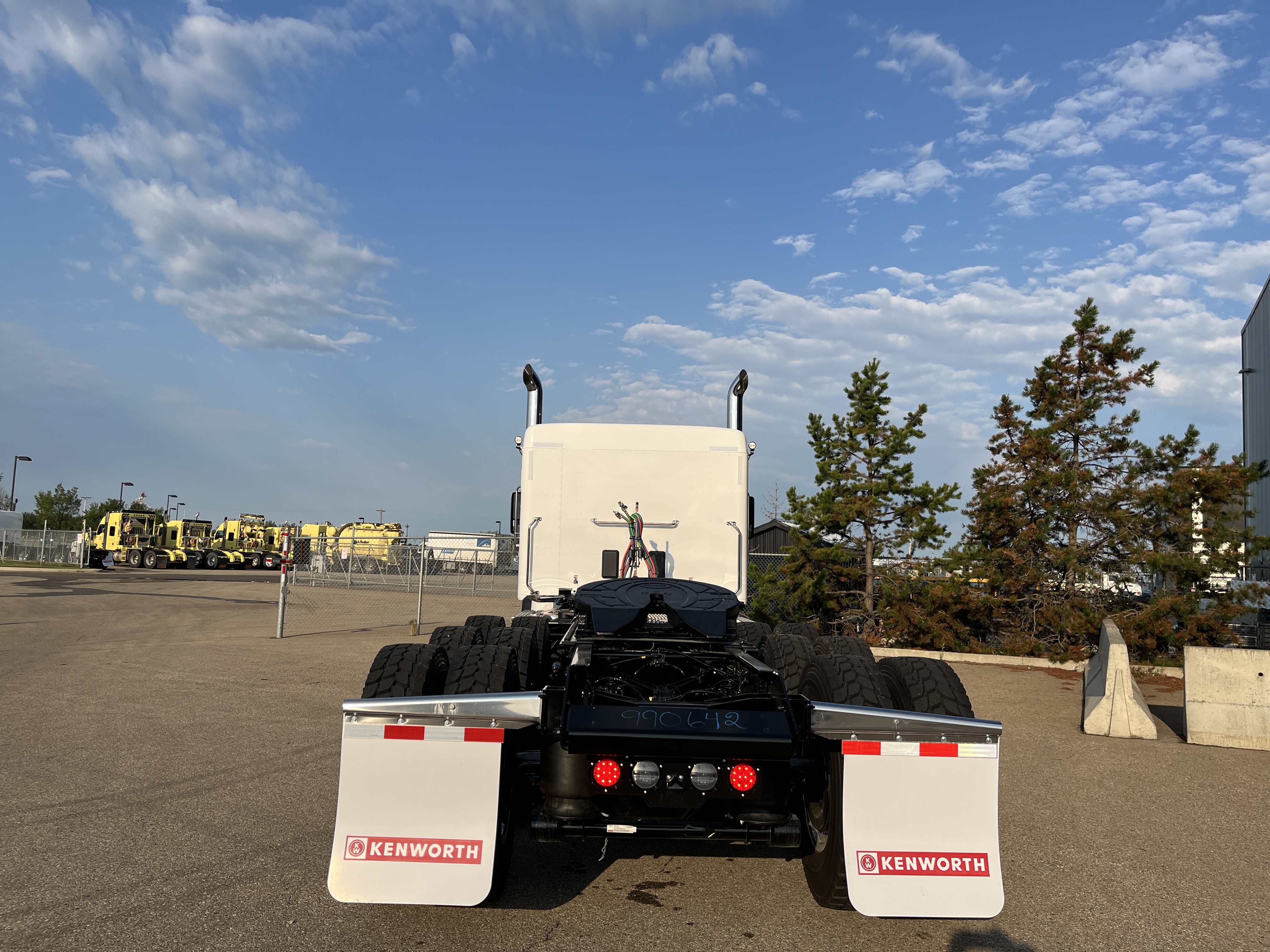 KENWORTH T880 #VJ990642